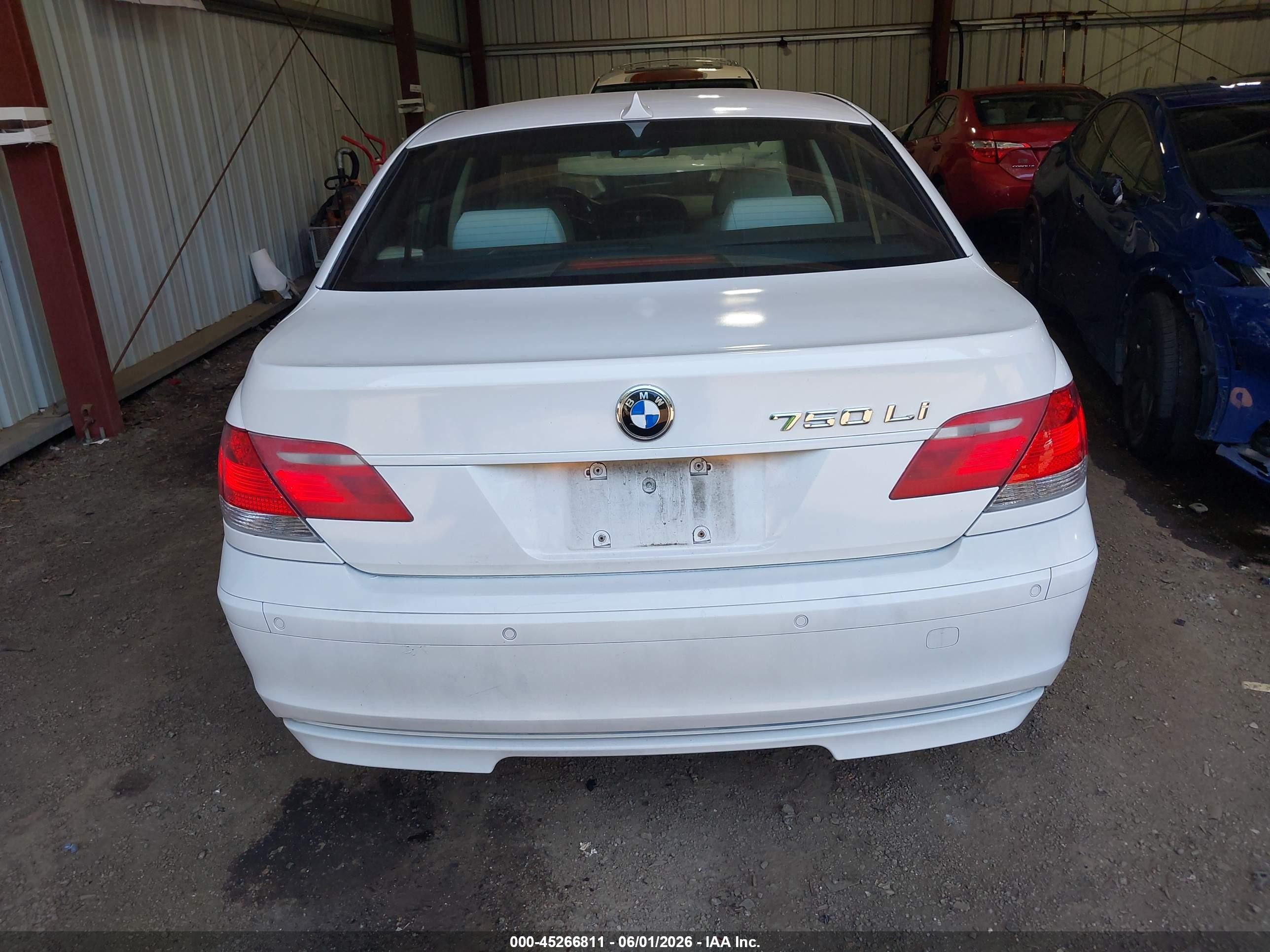 2007 Bmw 750li   White vin: WBAHN83557DT67910