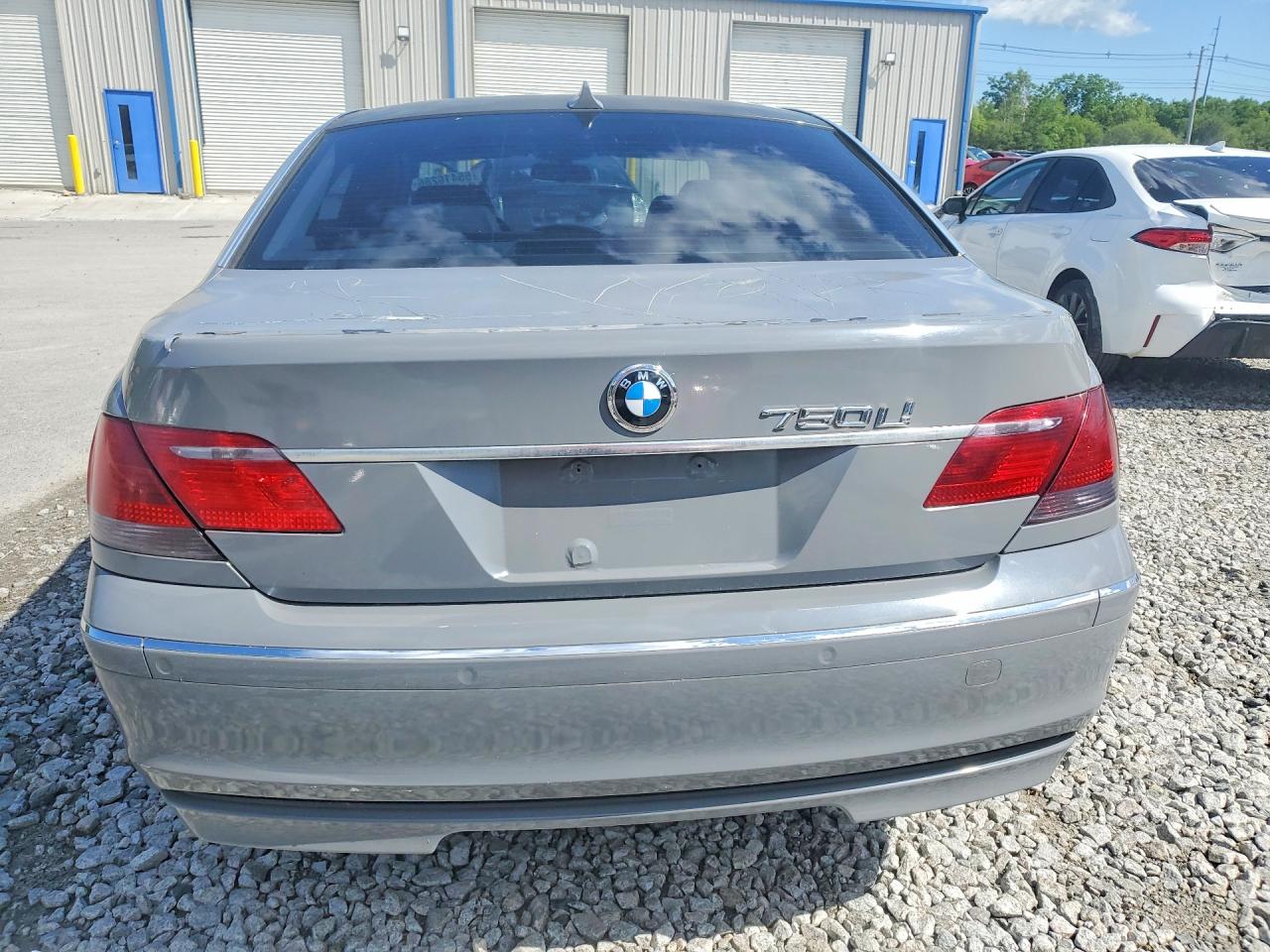 2007 Bmw 750 Gray vin: WBAHN83557DT75151