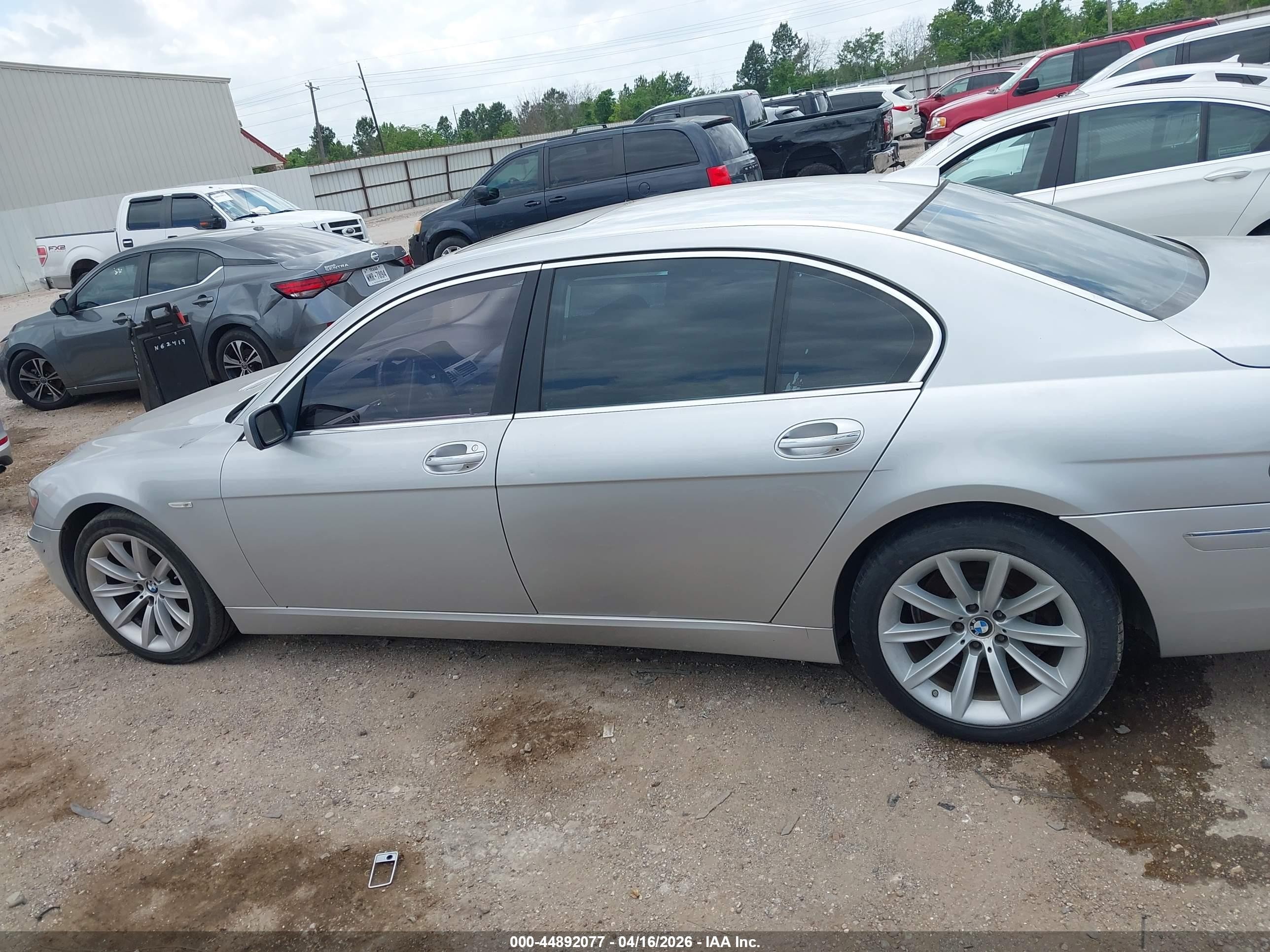 2008 Bmw 750li   Silver vin: WBAHN83558DT78780
