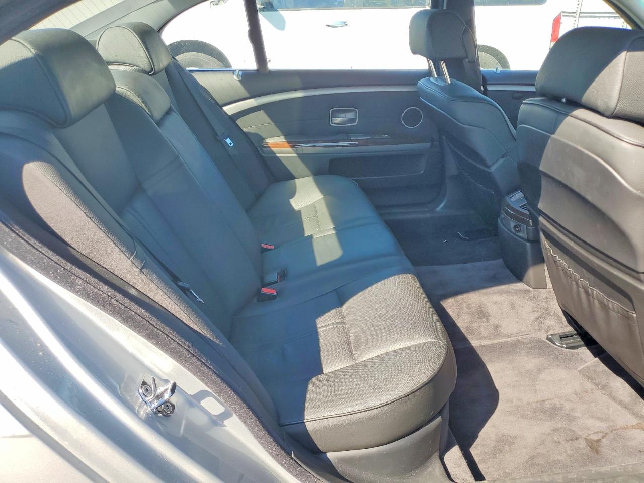 2006 Bmw 750 Li Silver vin: WBAHN83566DT60835