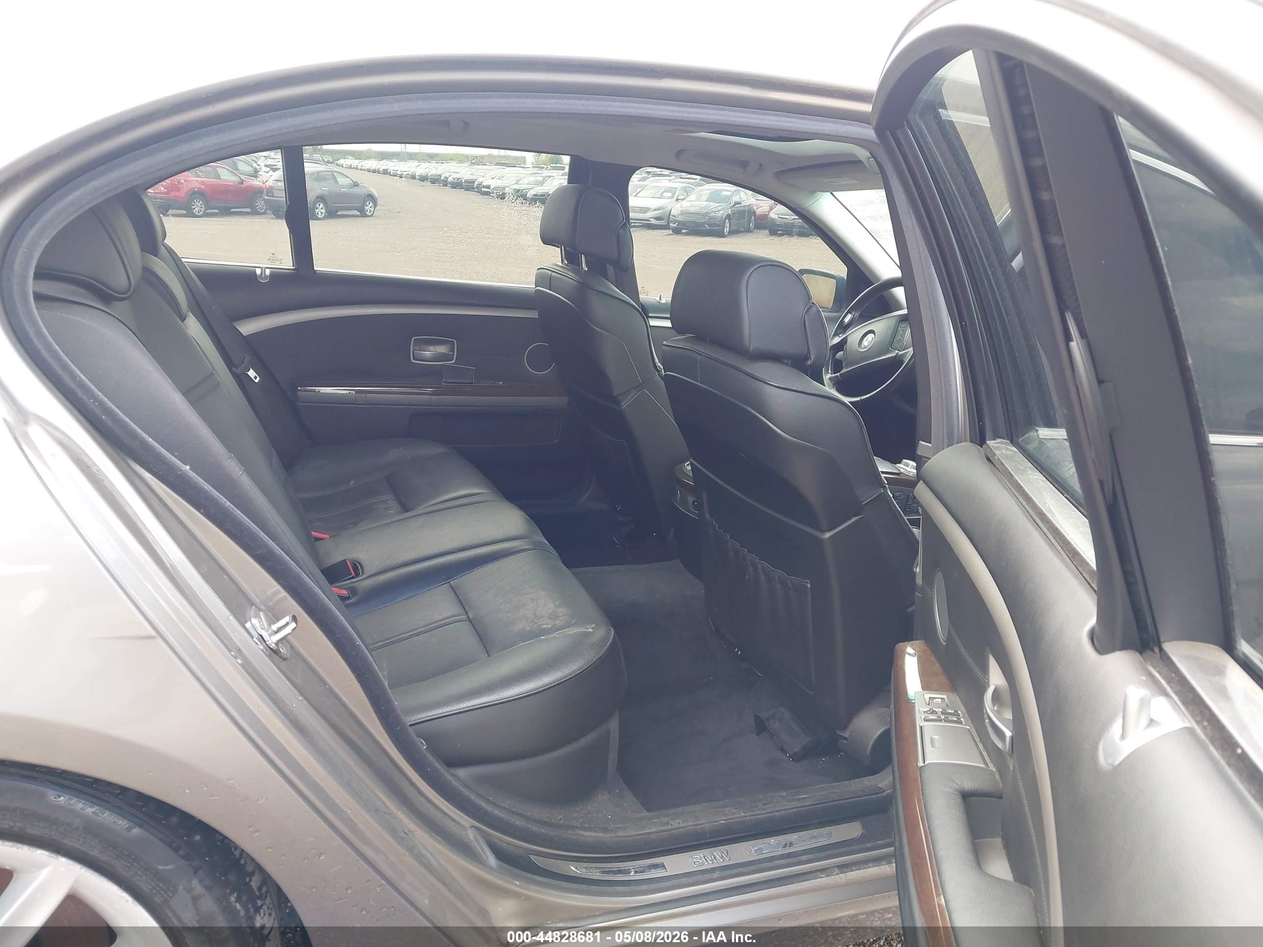 2007 Bmw 750li   Gray vin: WBAHN83567DT73151