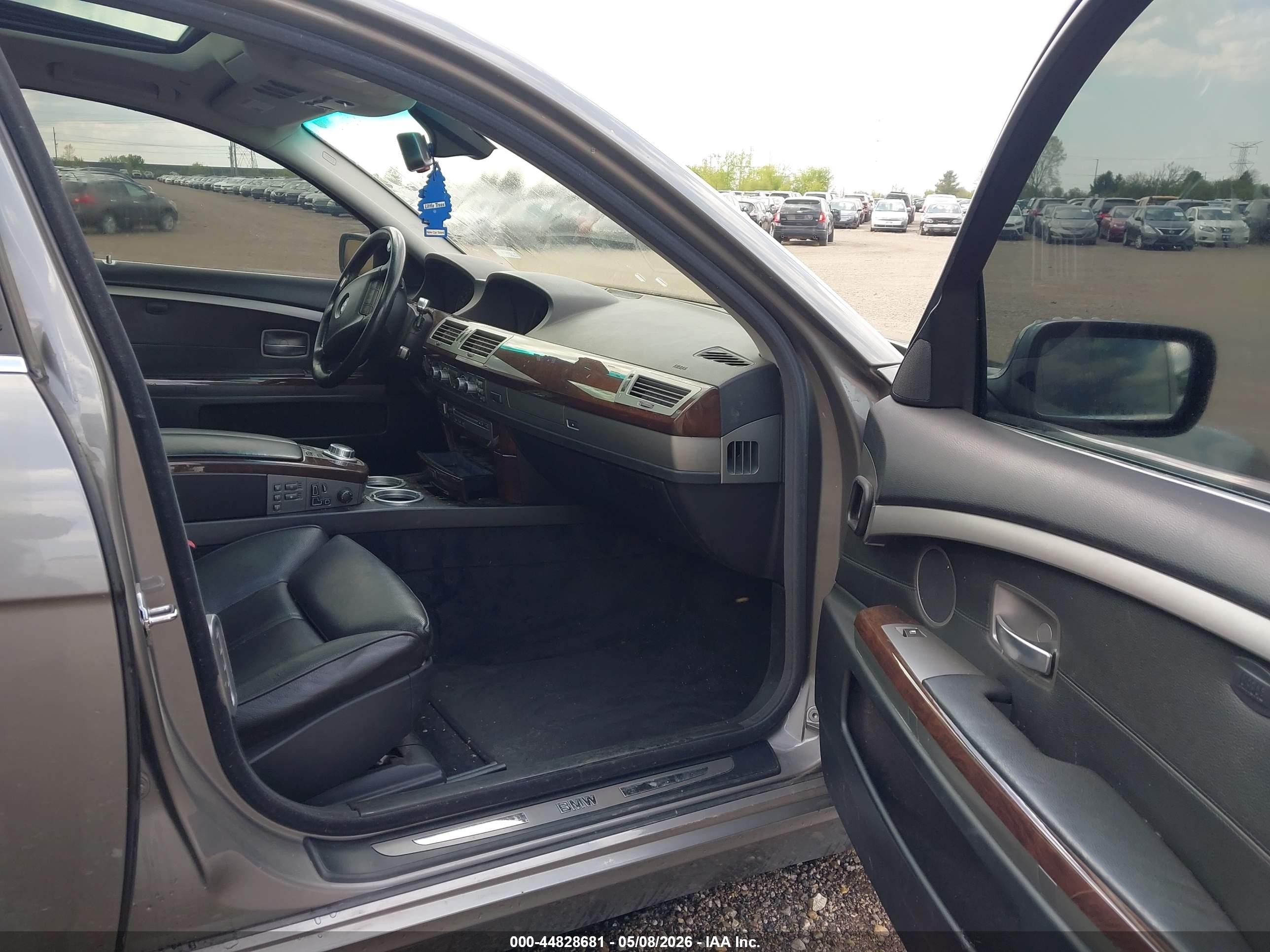 2007 Bmw 750li   Gray vin: WBAHN83567DT73151