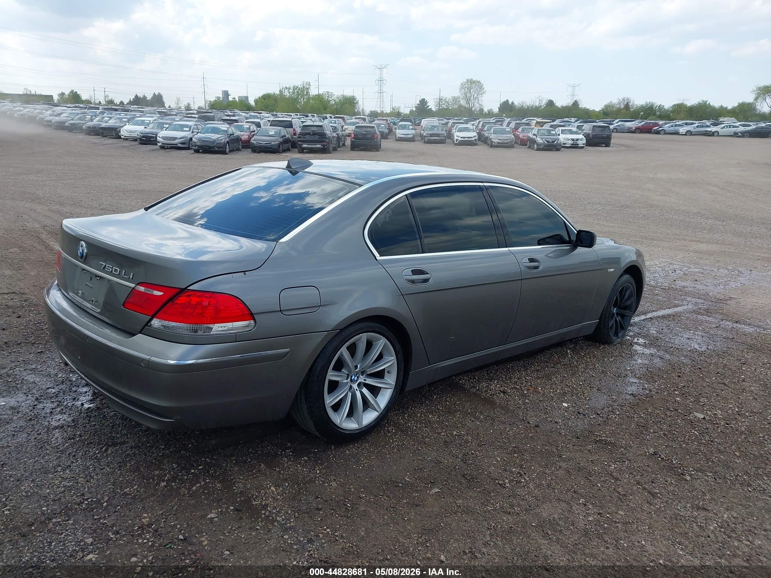 2007 Bmw 750li   Gray vin: WBAHN83567DT73151