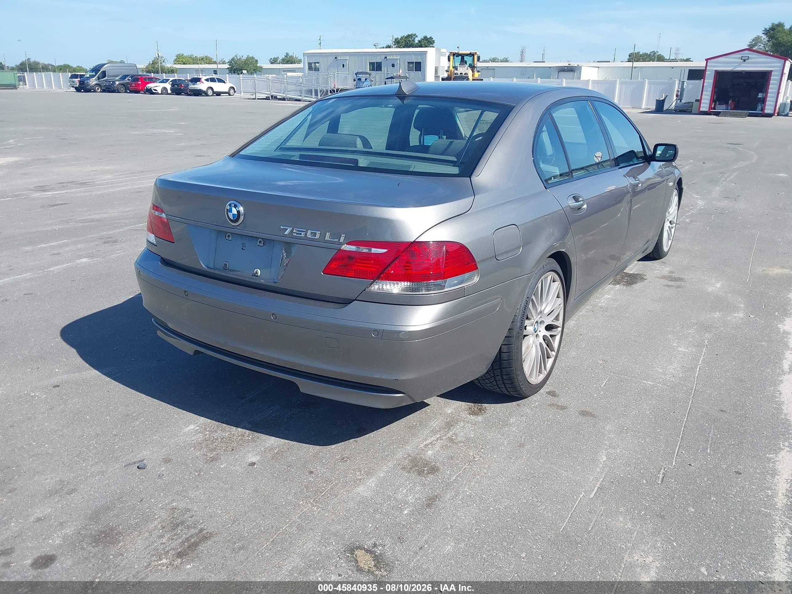 2008 Bmw 750li   Серый vin: WBAHN83568DT78819