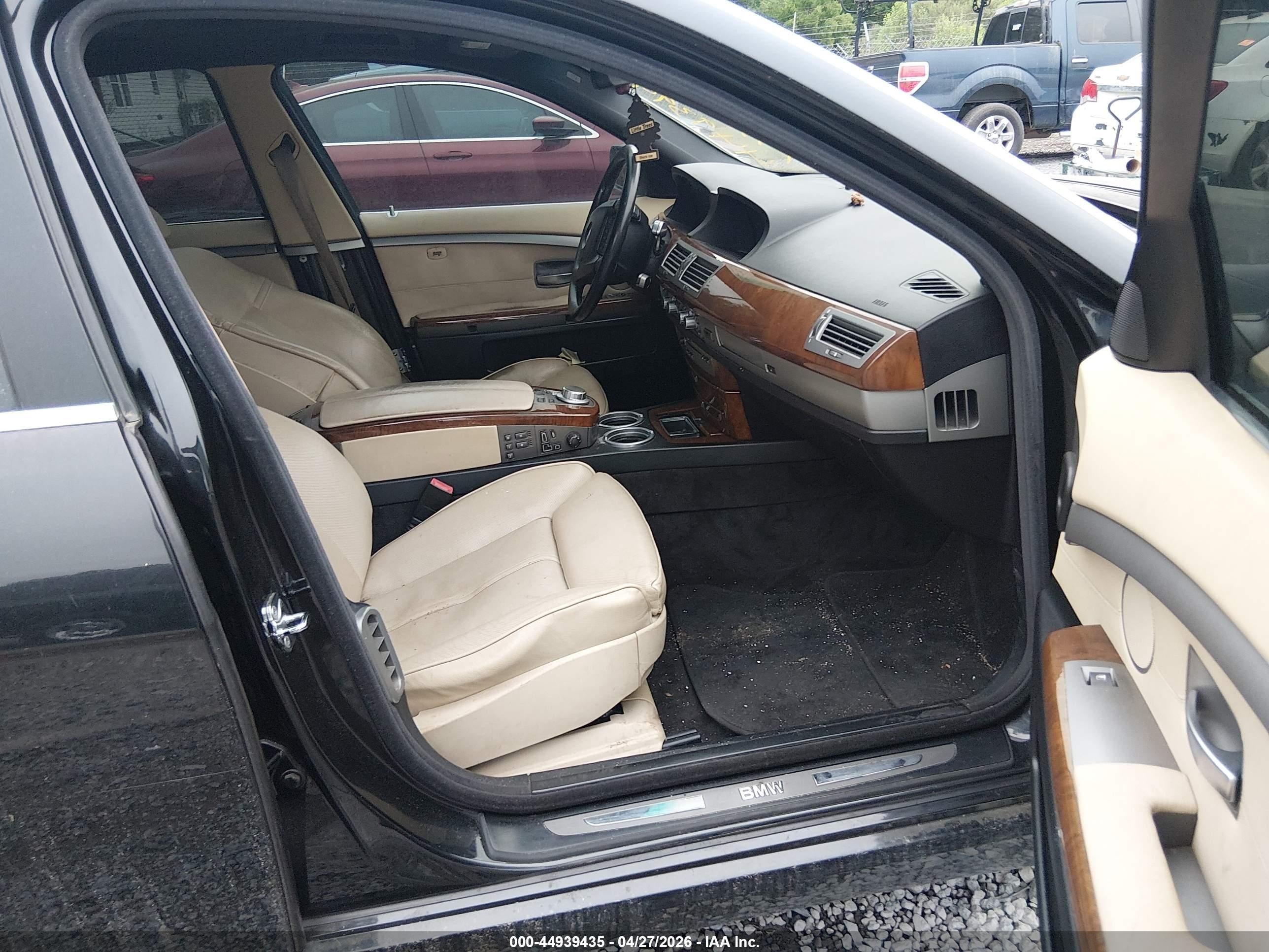 2006 Bmw 750li   Black vin: WBAHN83576DT25821