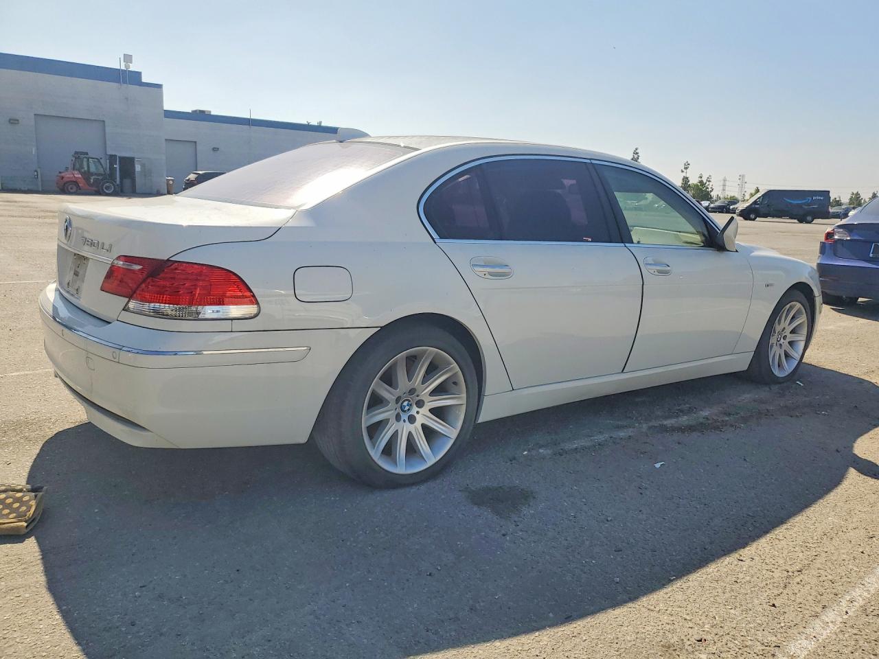 2006 Bmw 7 Series 740il White vin: WBAHN83576DT62917