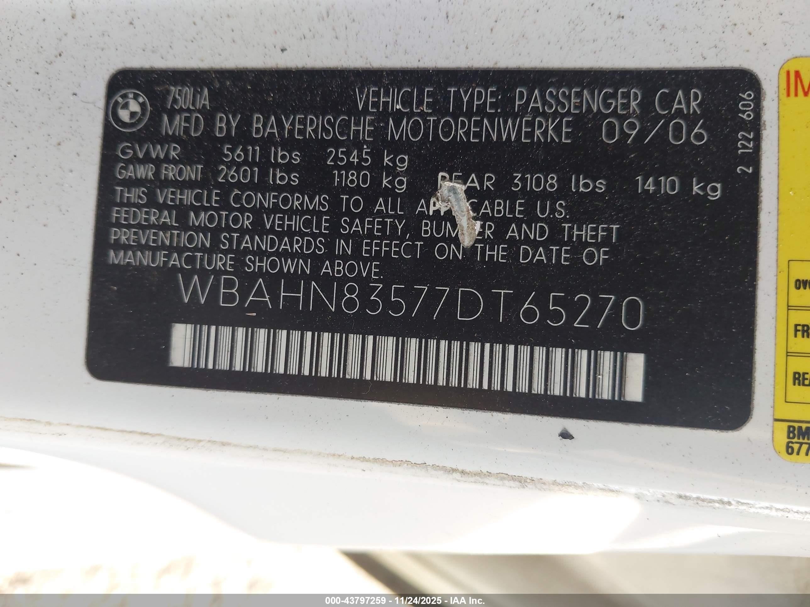 2007 Bmw 750li   White vin: WBAHN83577DT65270