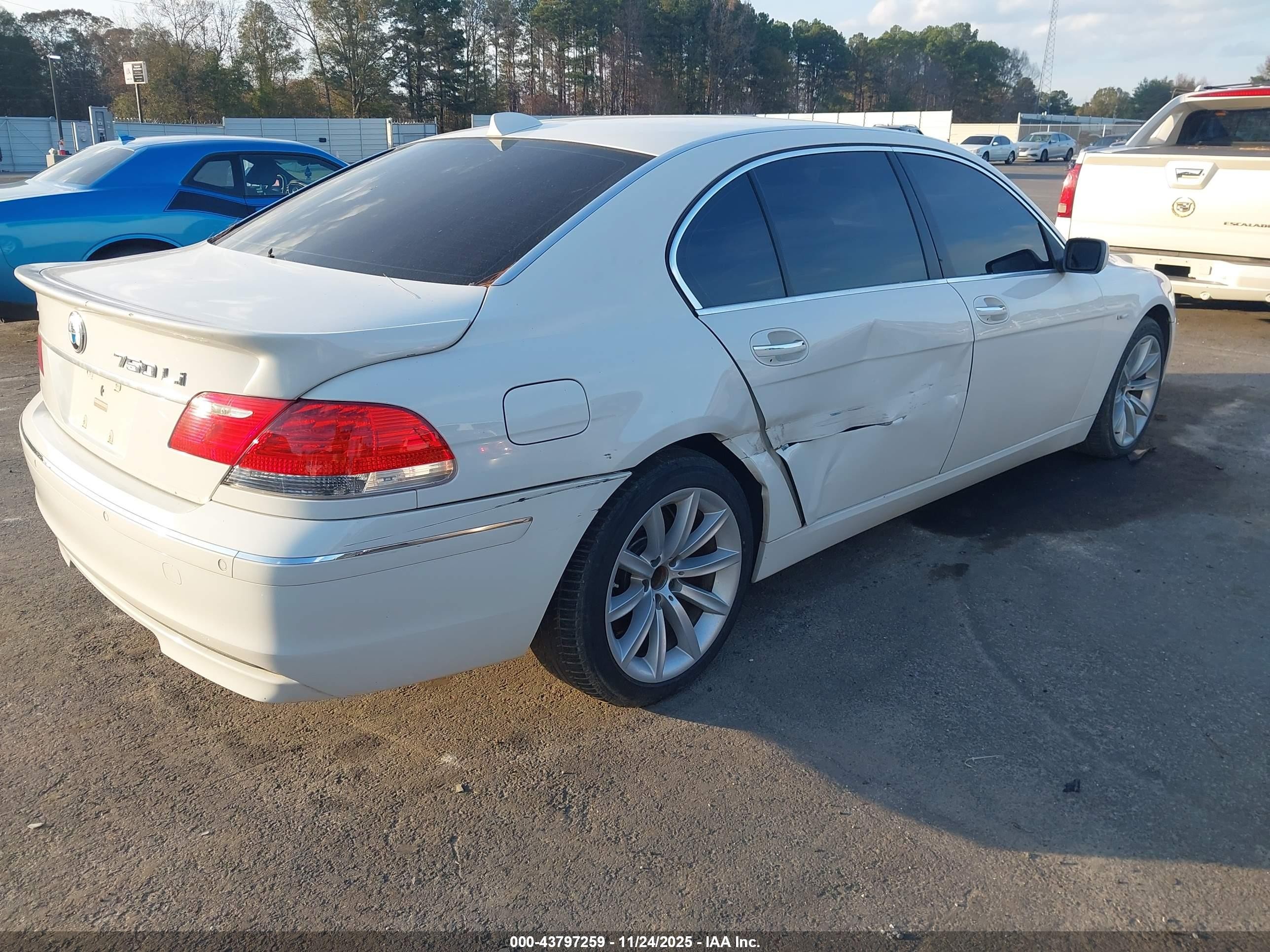 2007 Bmw 750li   White vin: WBAHN83577DT65270