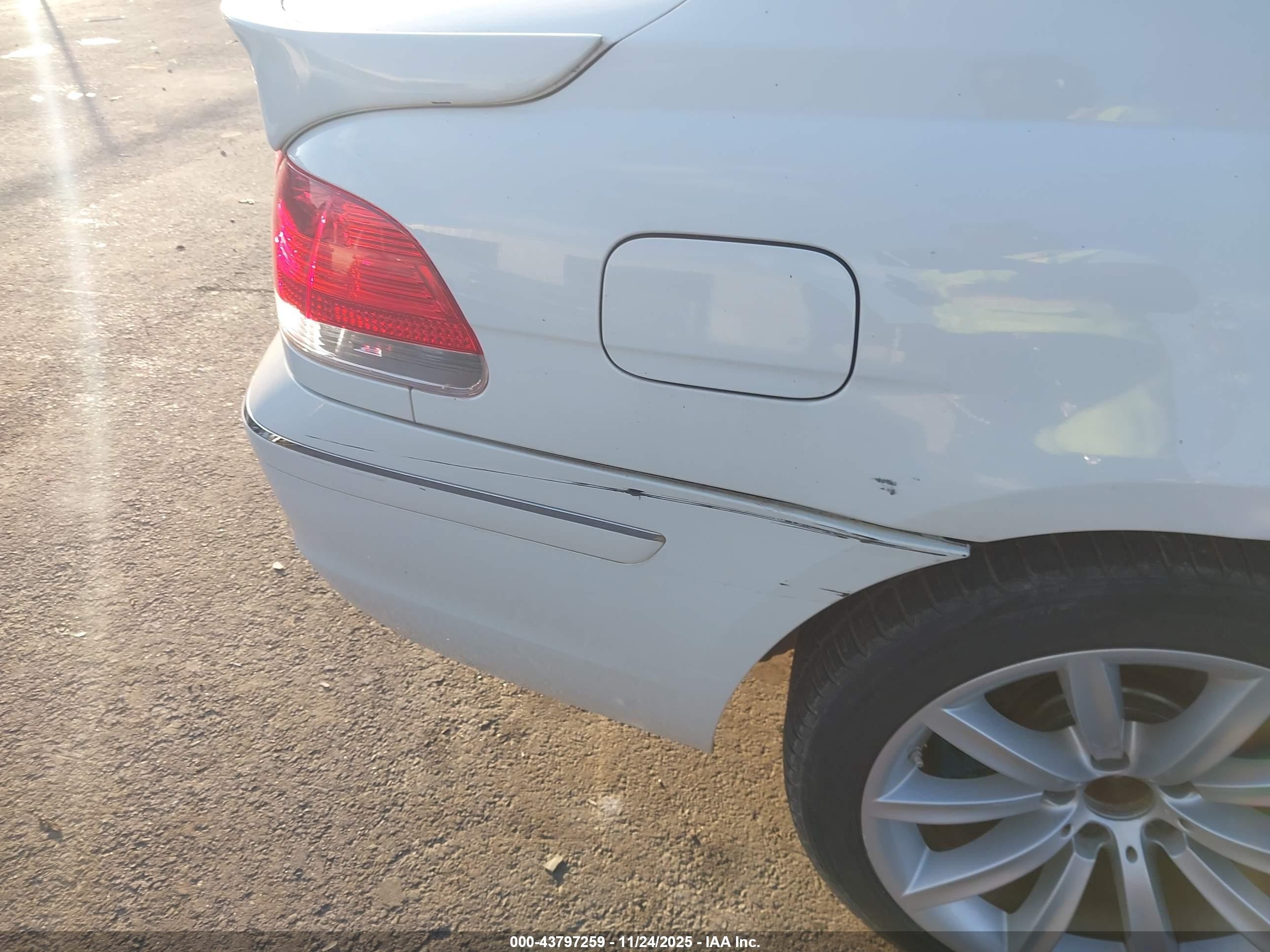 2007 Bmw 750li   White vin: WBAHN83577DT65270