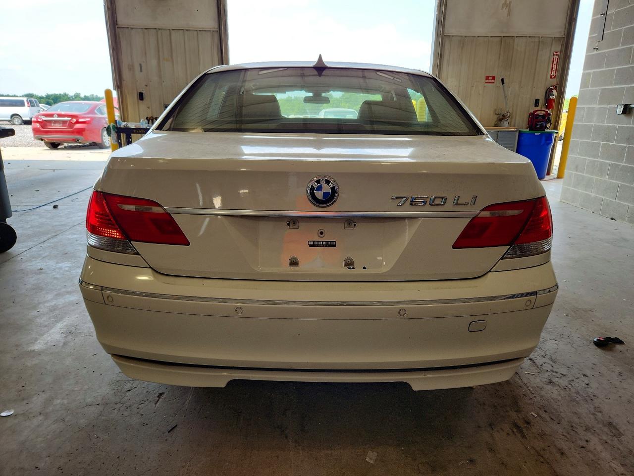 2008 Bmw 750 Li White vin: WBAHN83578DT77629