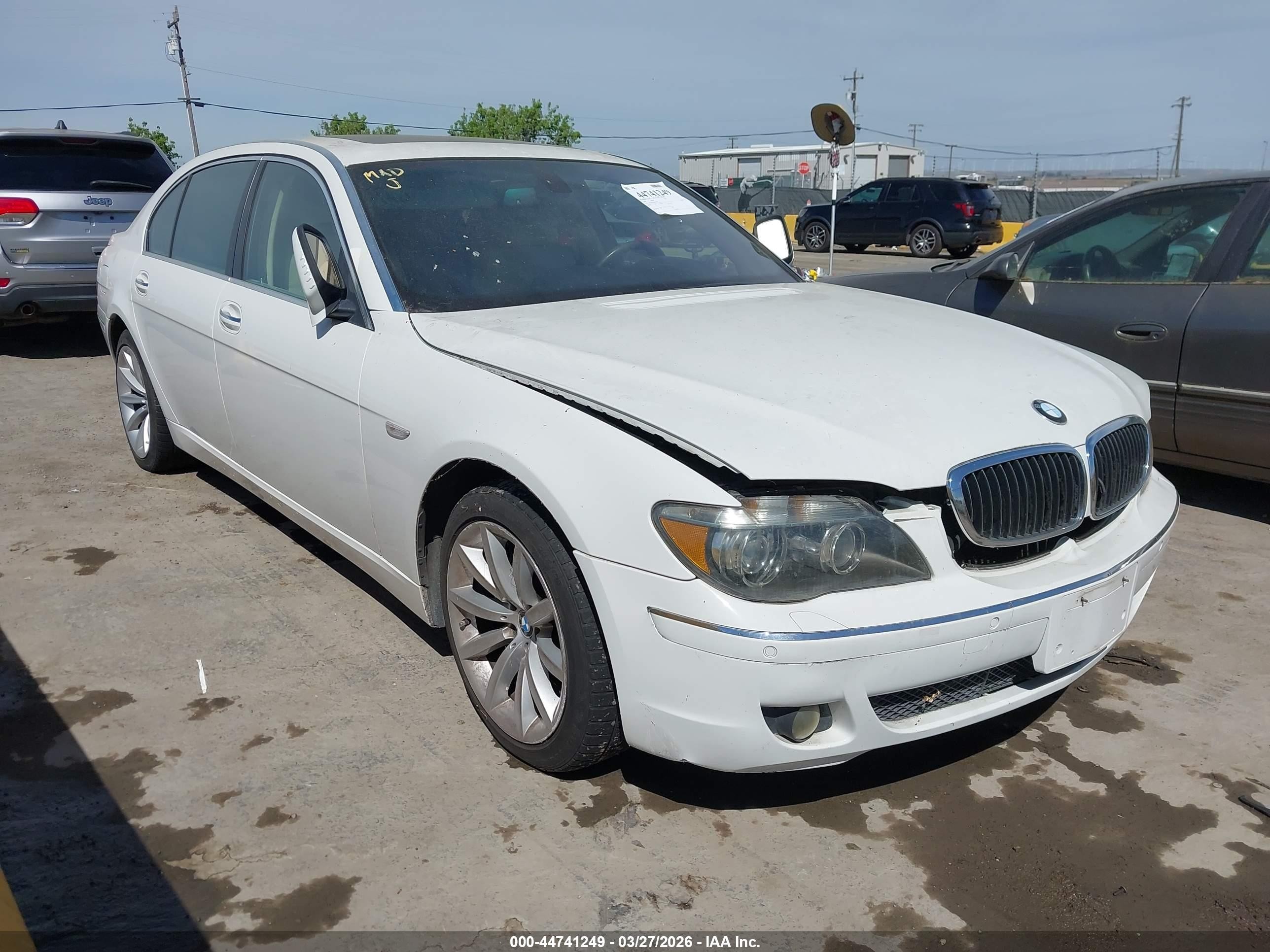 2008 Bmw 750li   White vin: WBAHN83578DT81597