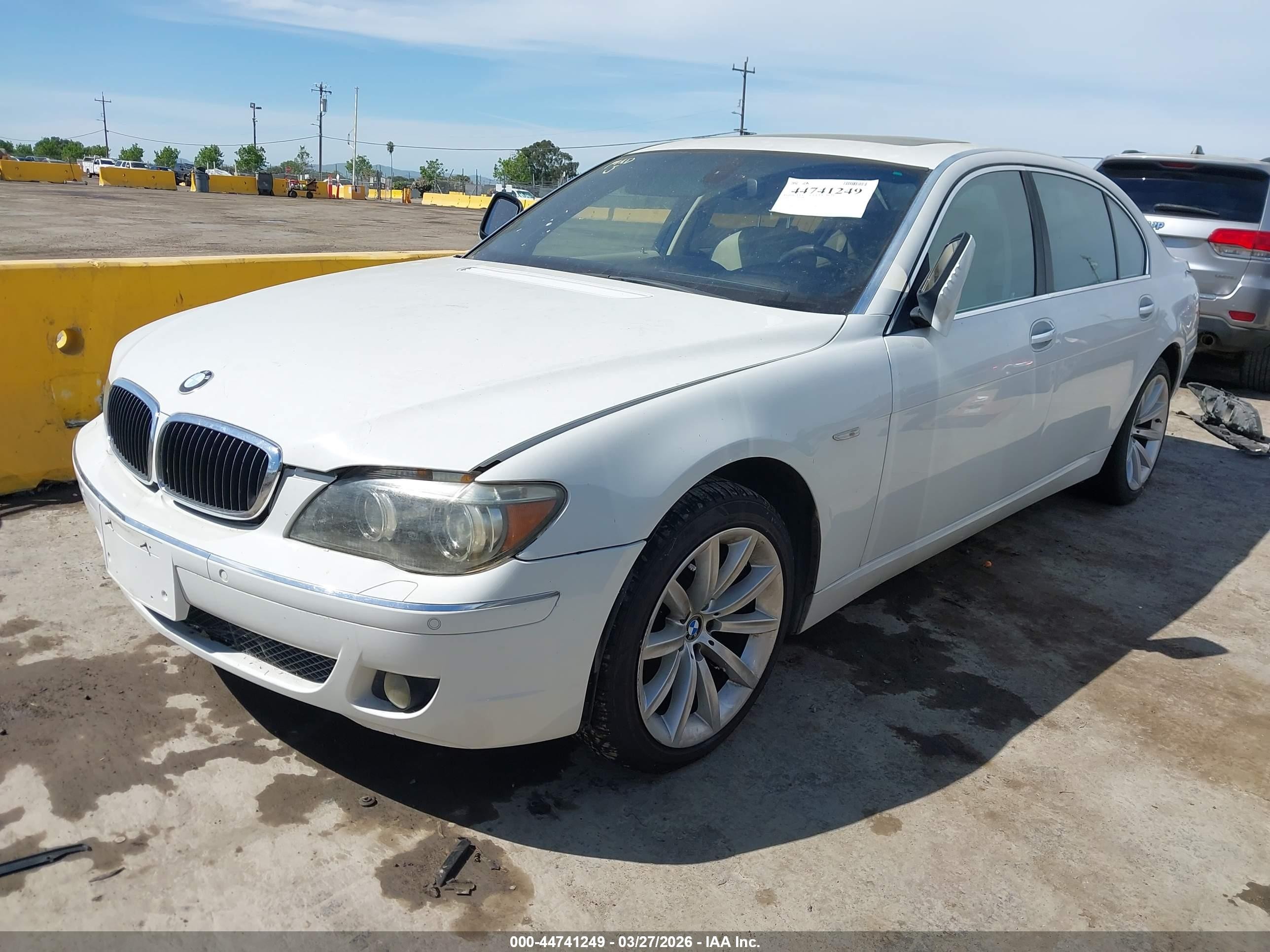 2008 Bmw 750li   White vin: WBAHN83578DT81597