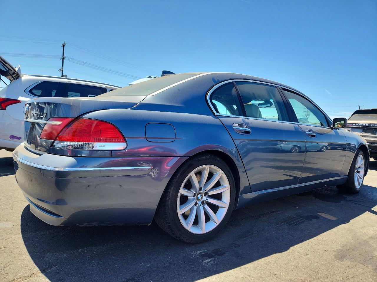 2007 Bmw 750 Gray vin: WBAHN83587DT67089
