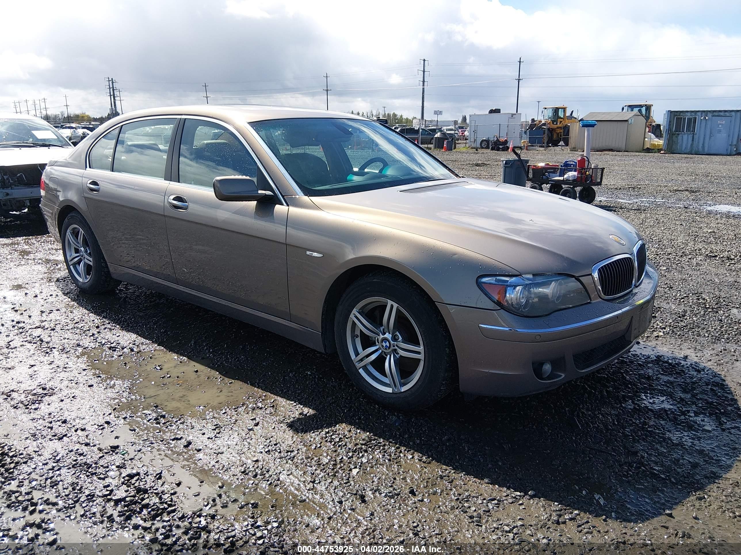2007 Bmw 750   Dark Brown vin: WBAHN83587DT73250