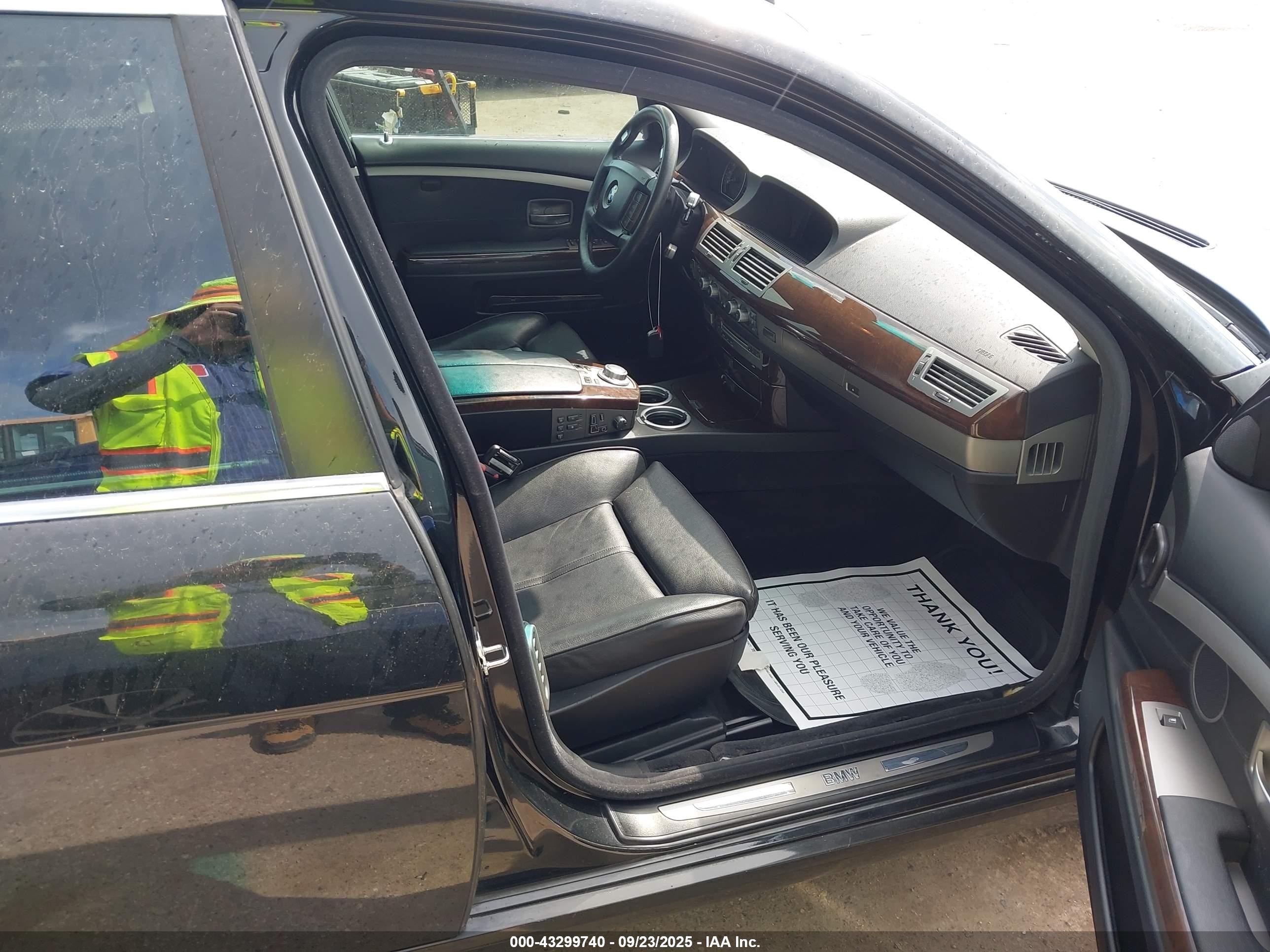 2008 Bmw 750li   Черный vin: WBAHN83588DT79597