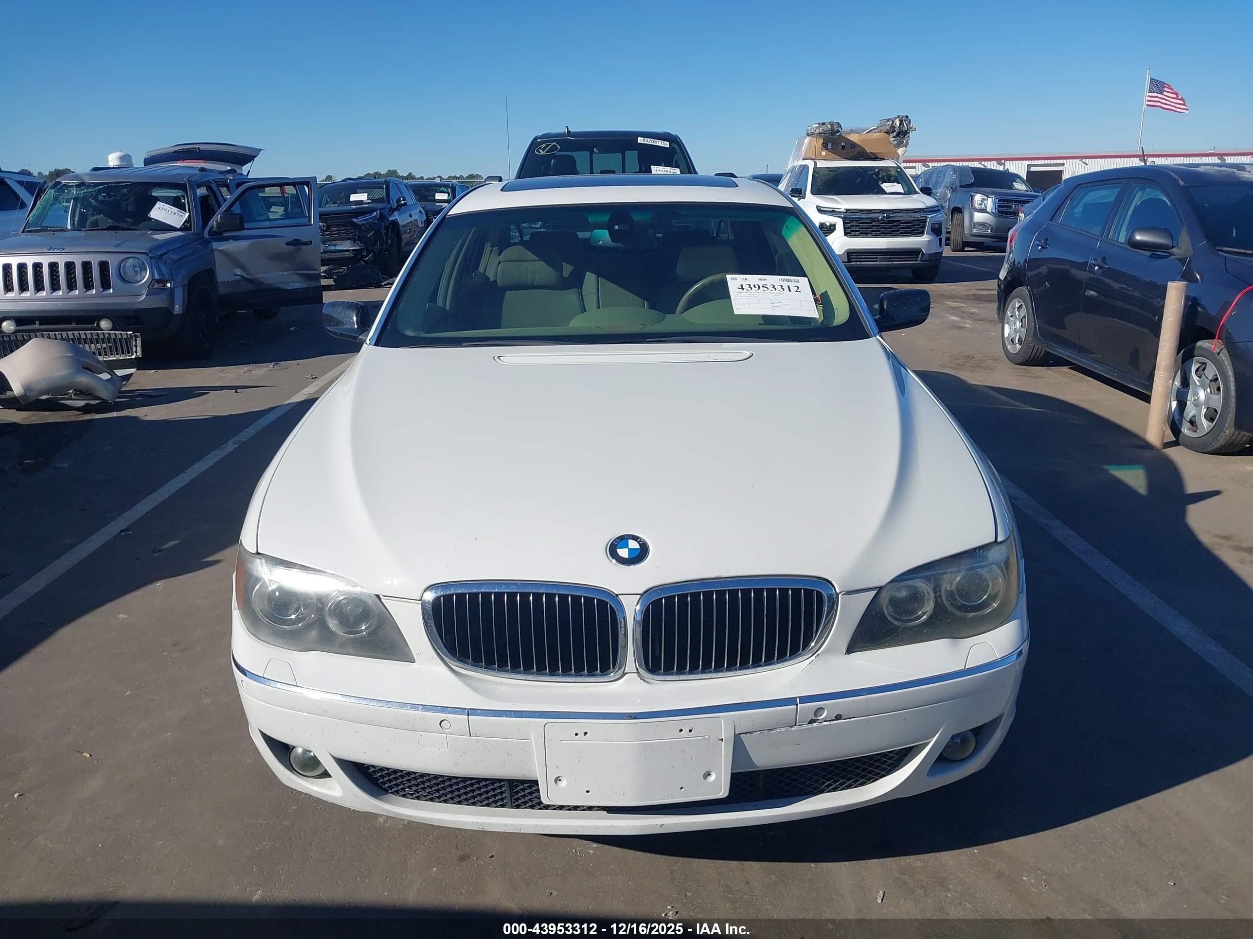 2008 Bmw 750li   White vin: WBAHN83588DT80393
