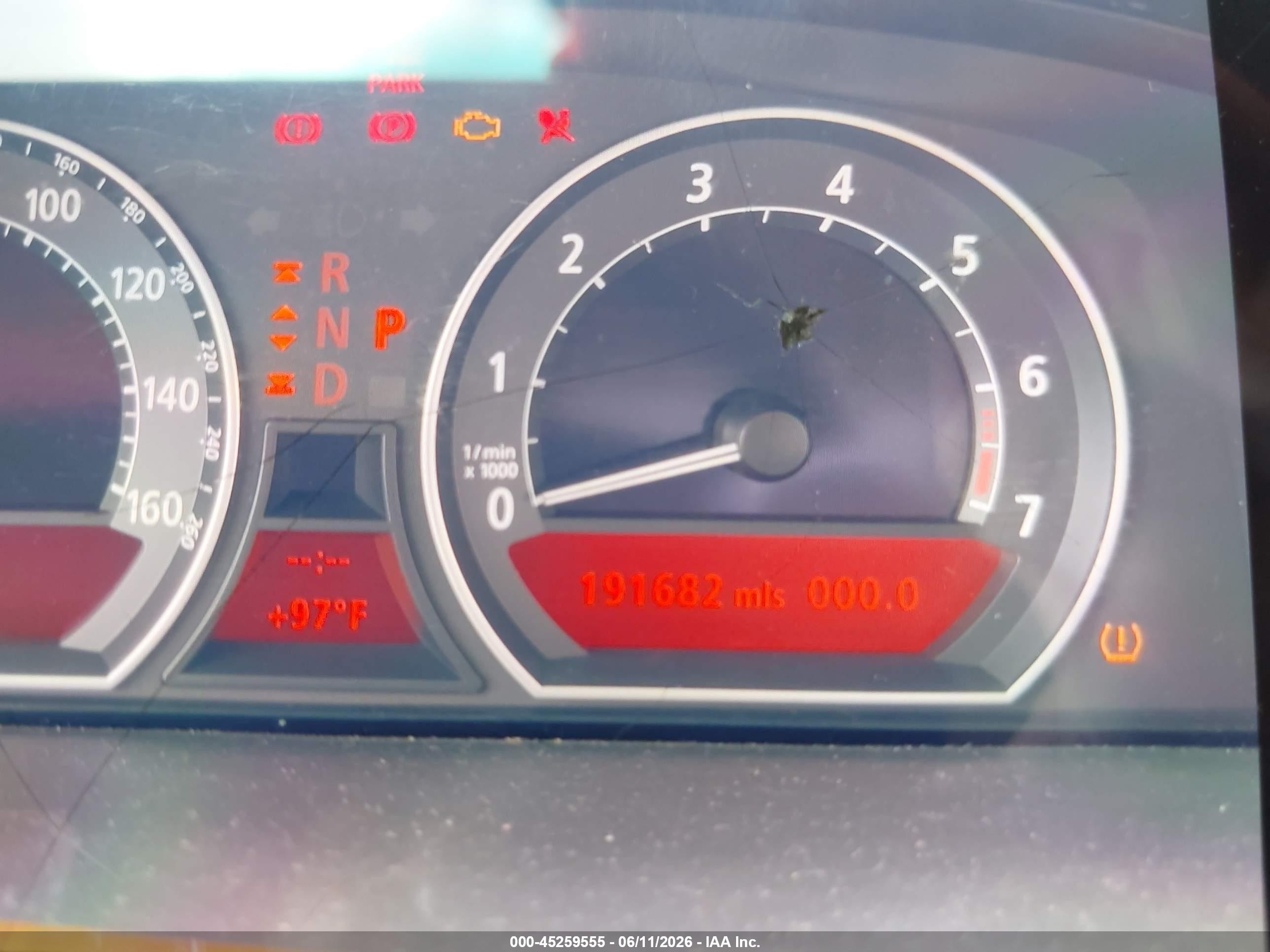 2007 Bmw 750li   White vin: WBAHN835X7DT75064