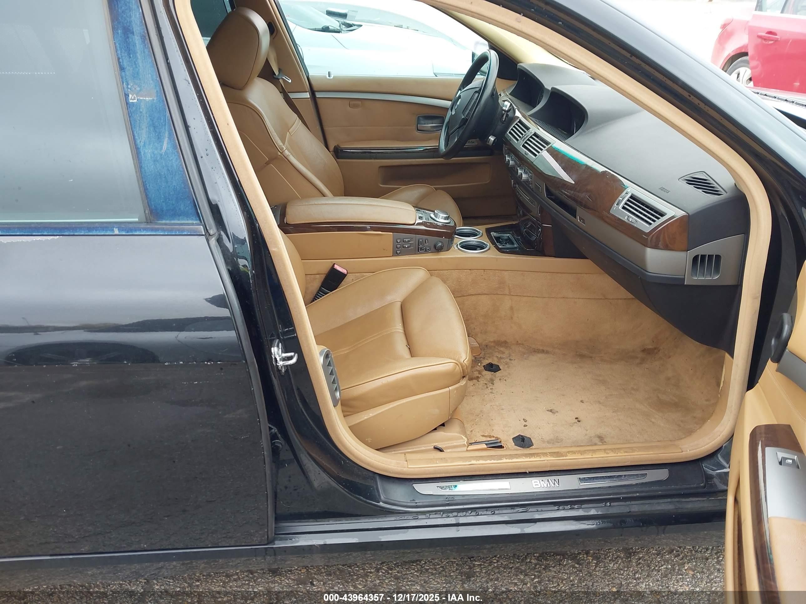 2008 Bmw 750li   Черный vin: WBAHN835X8DT81691