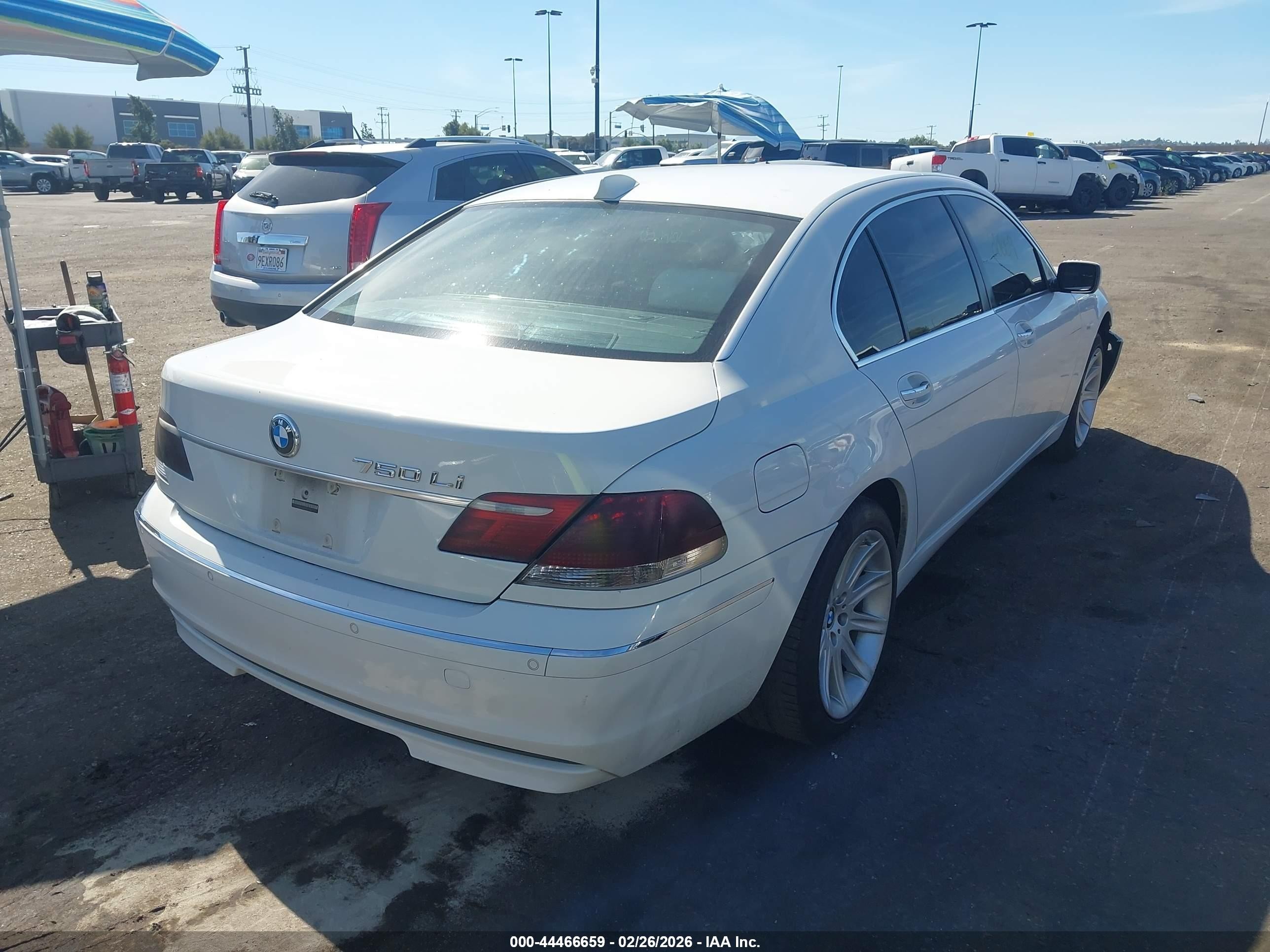 2008 Bmw 750li   White vin: WBAHN835X8DT83215