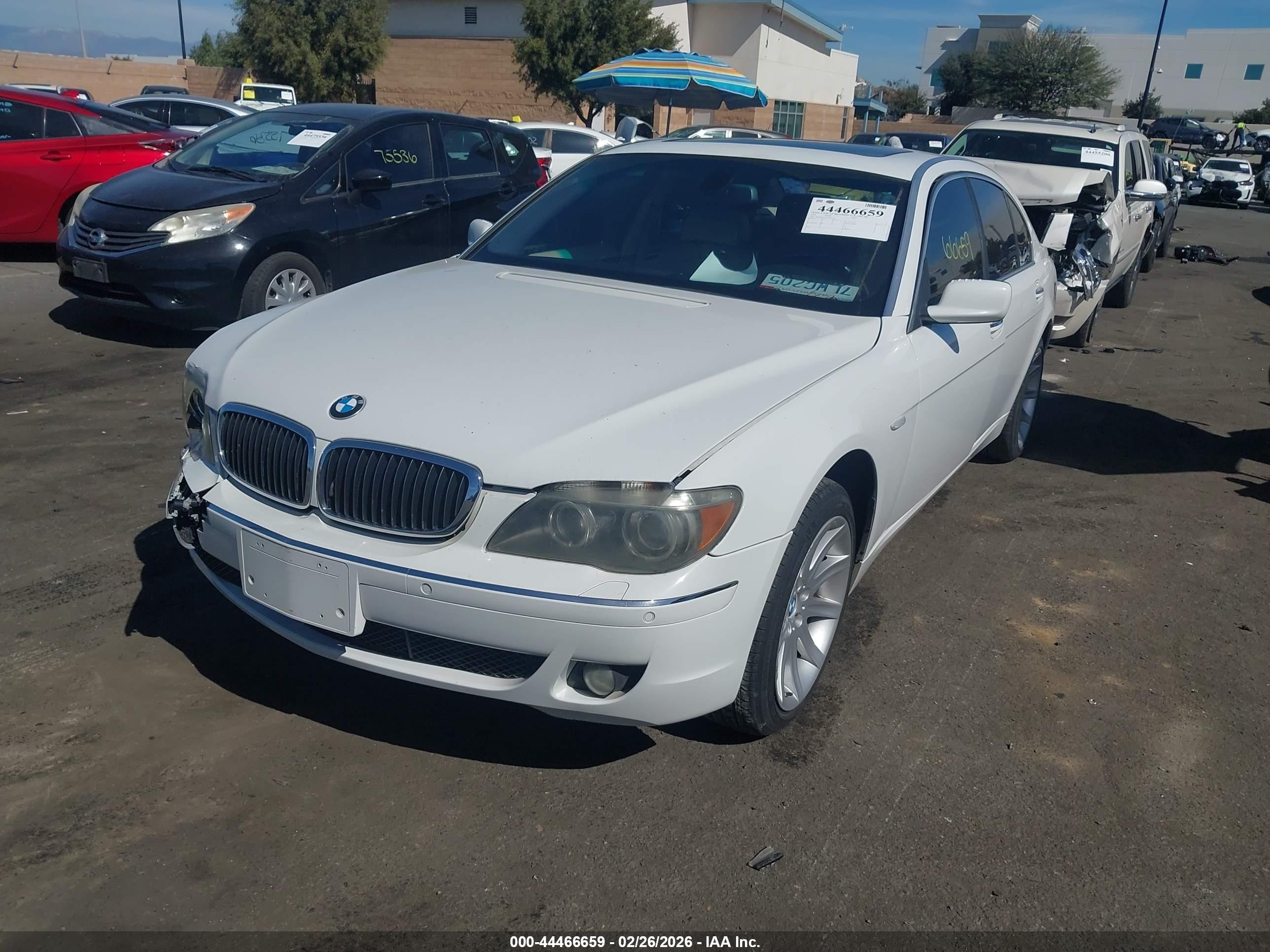 2008 Bmw 750li   White vin: WBAHN835X8DT83215