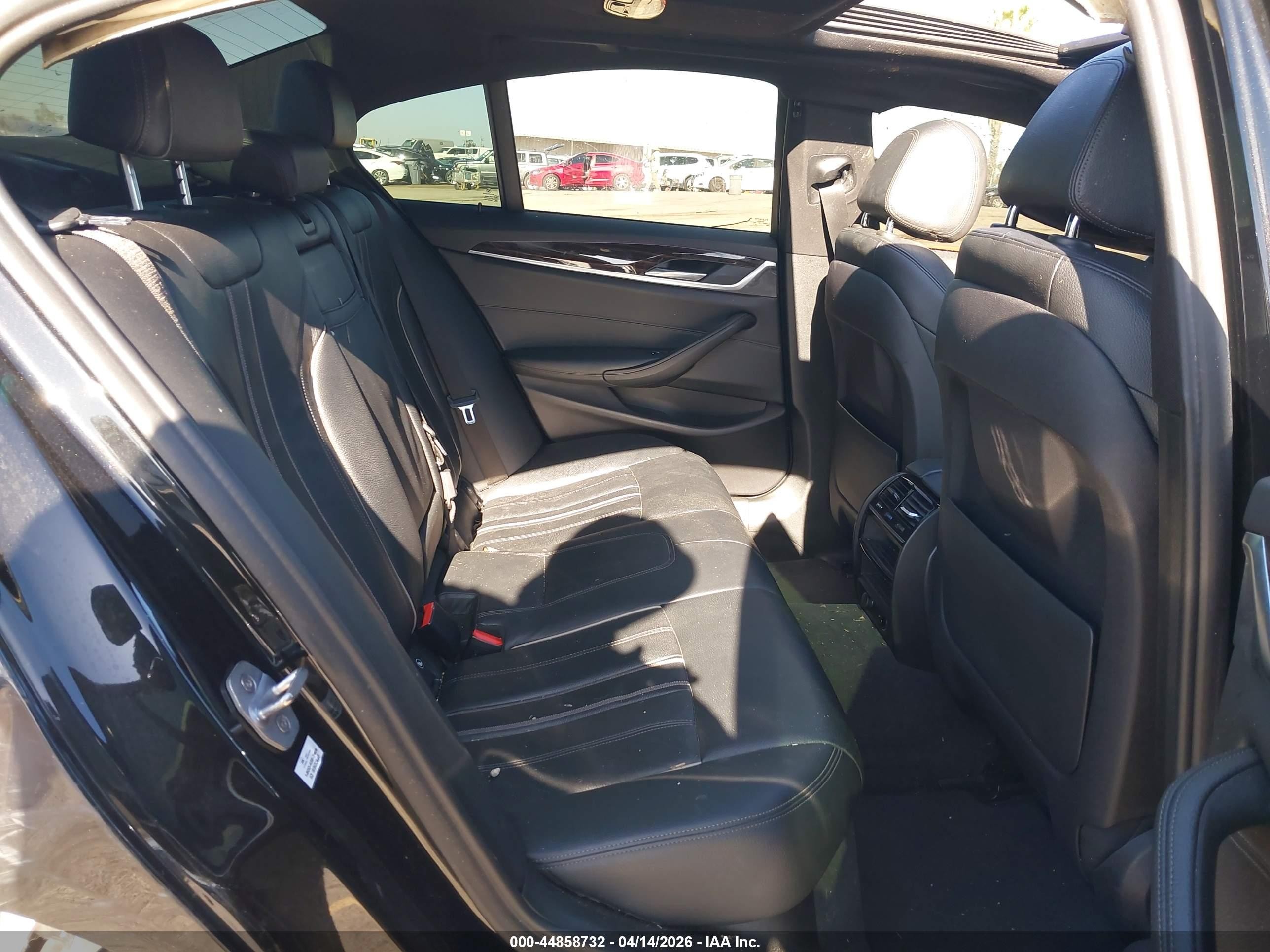 2019 Bmw 530i Black vin: WBAJA5C52KG900783