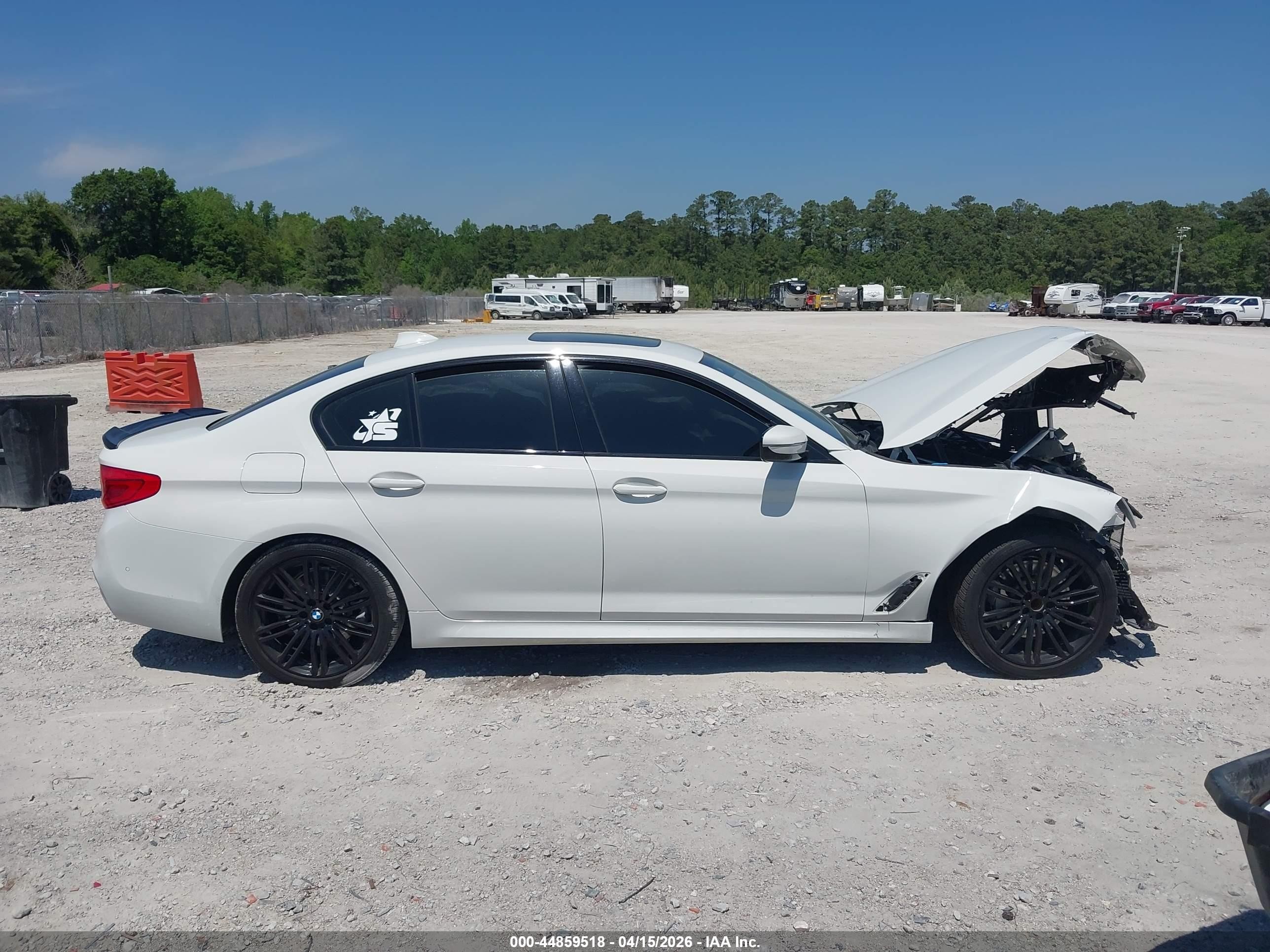 2019 Bmw 530i   White vin: WBAJA5C59KBX87833