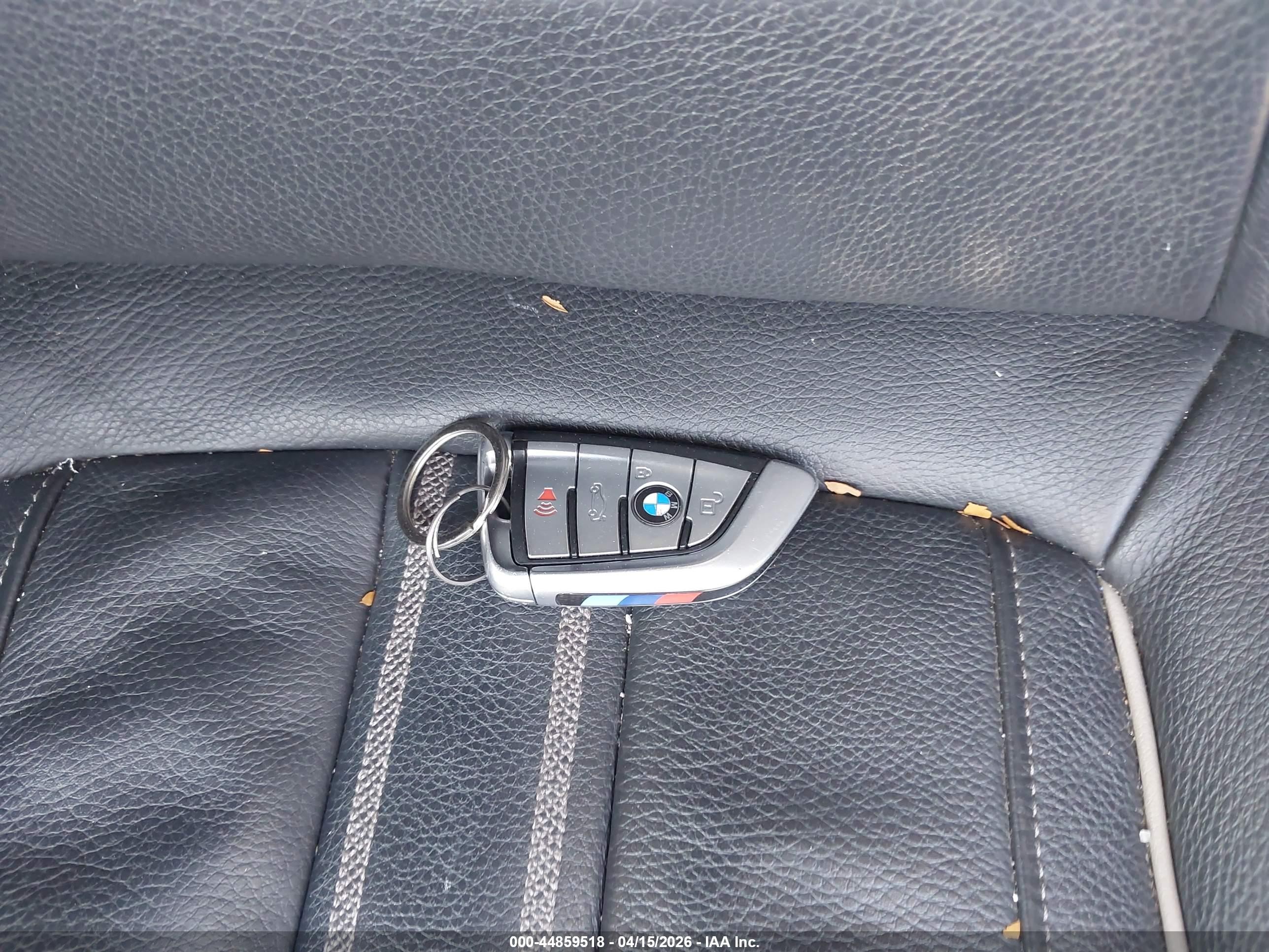 2019 Bmw 530i   White vin: WBAJA5C59KBX87833
