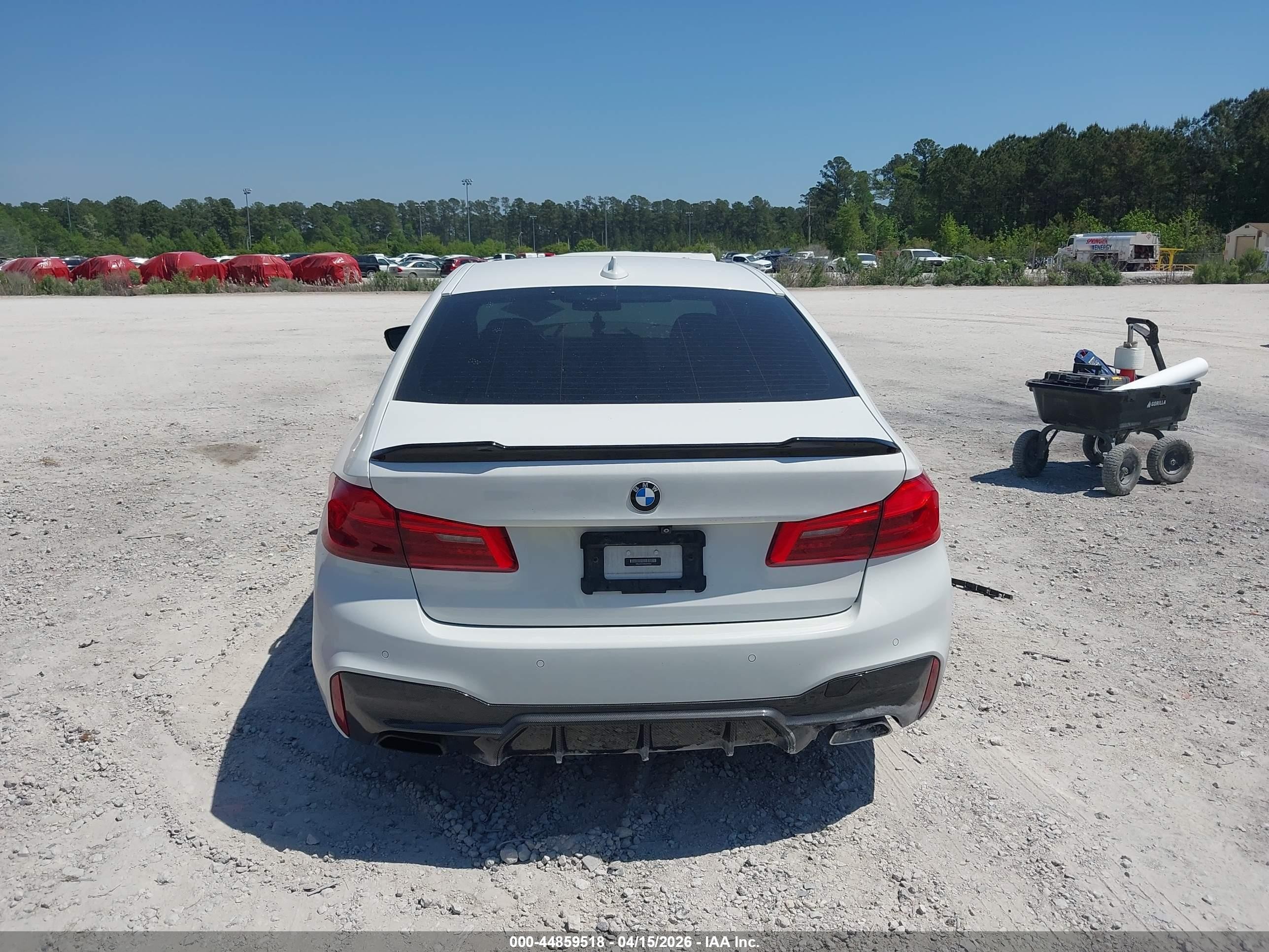 2019 Bmw 530i   White vin: WBAJA5C59KBX87833