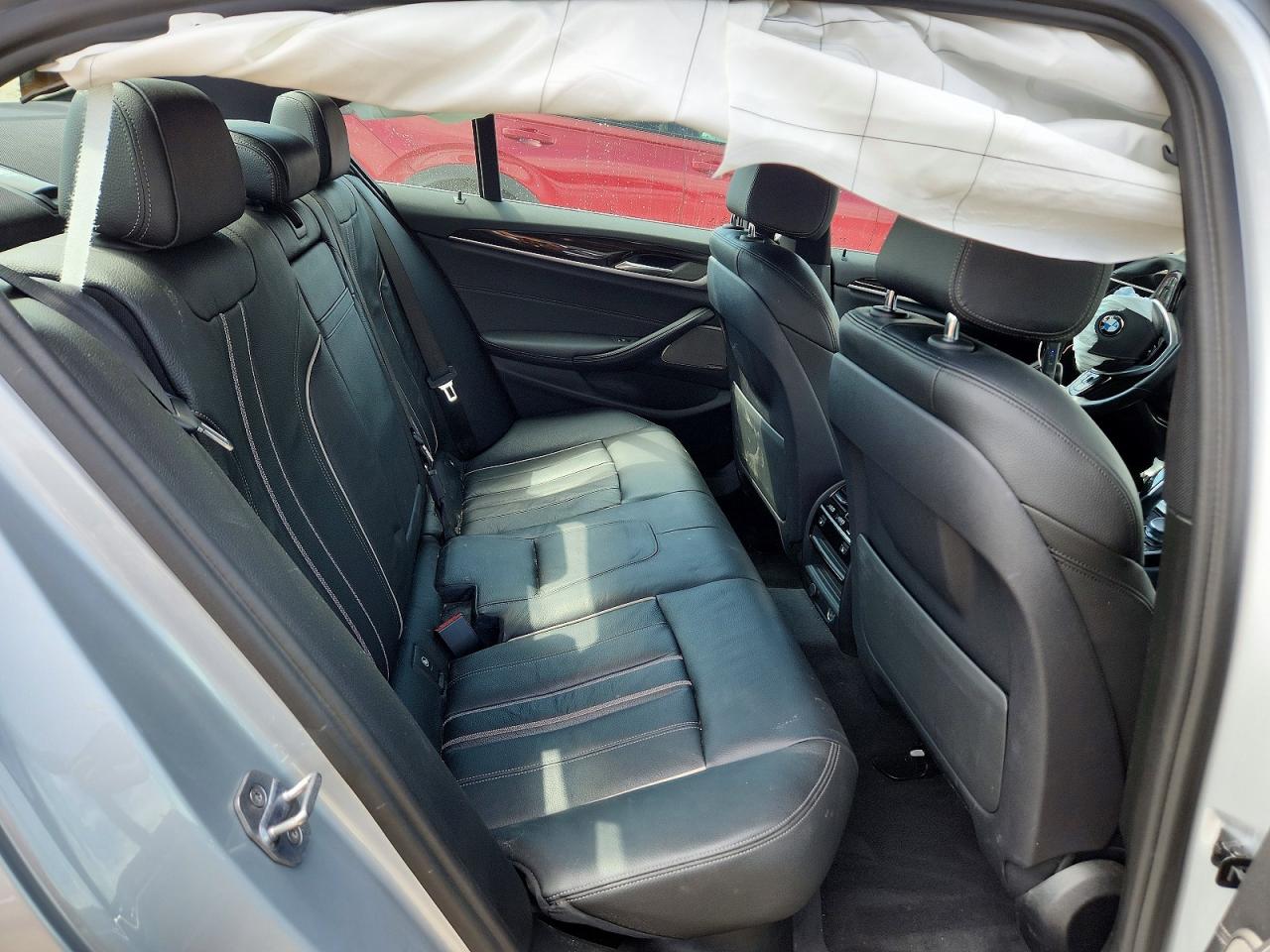 2017 Bmw 530 Xi Silver vin: WBAJA7C35HG904796