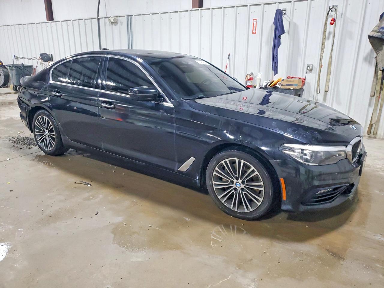 2018 Bmw 530 Xi Black vin: WBAJA7C51JWA73474