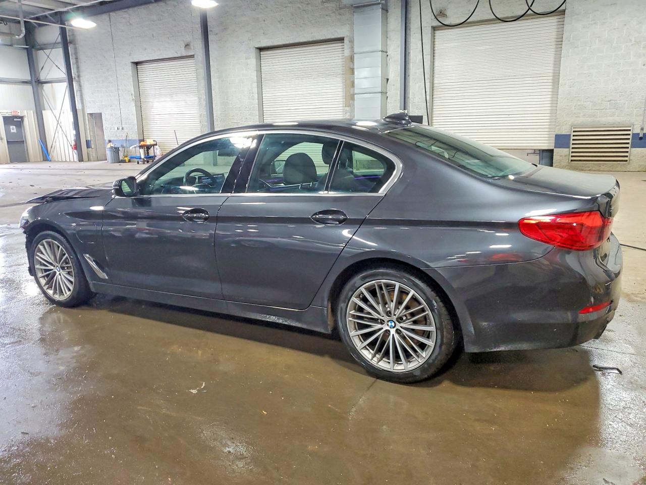 2020 Bmw 530xe Charcoal vin: WBAJB1C05LCD36181