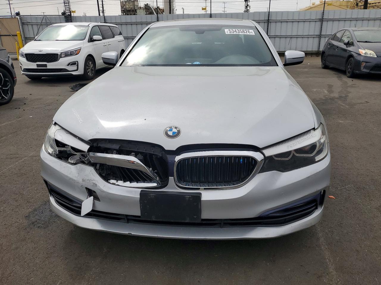 2018 Bmw 530xe Silver vin: WBAJB1C50JB083721