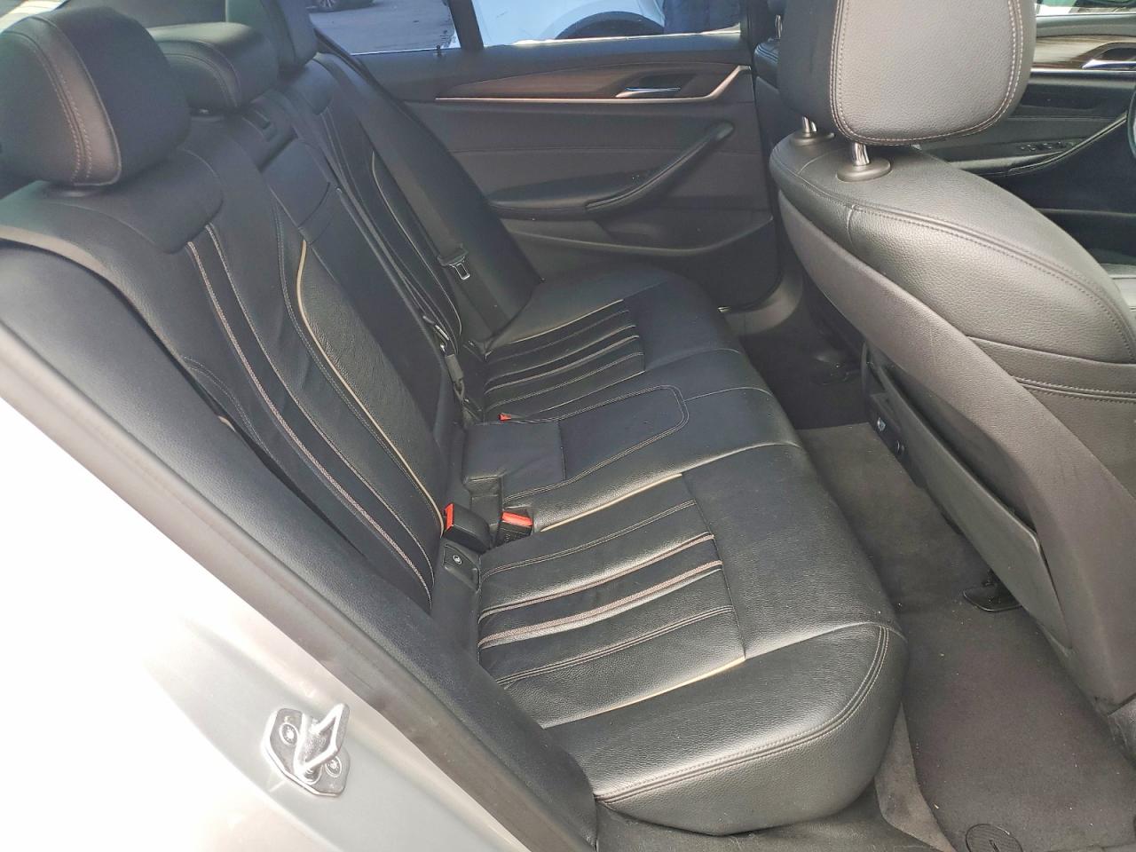 2018 Bmw 530xe Silver vin: WBAJB1C50JB083721