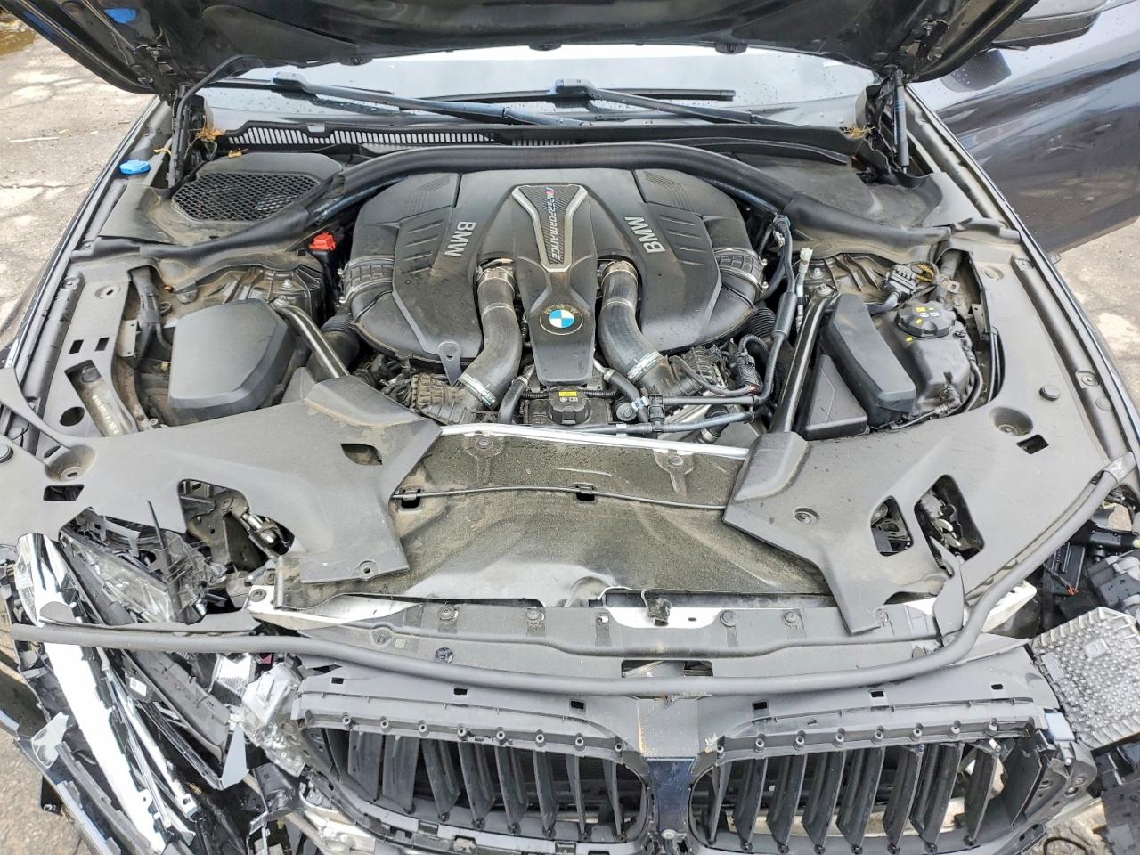 2018 Bmw M550xi Серый vin: WBAJB9C5XJB049607