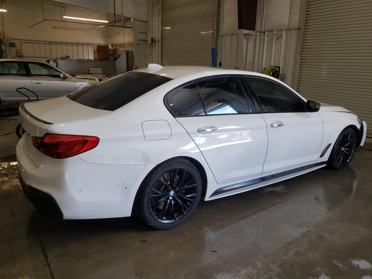 2018 Bmw M550xi White vin: WBAJB9C5XJB286856