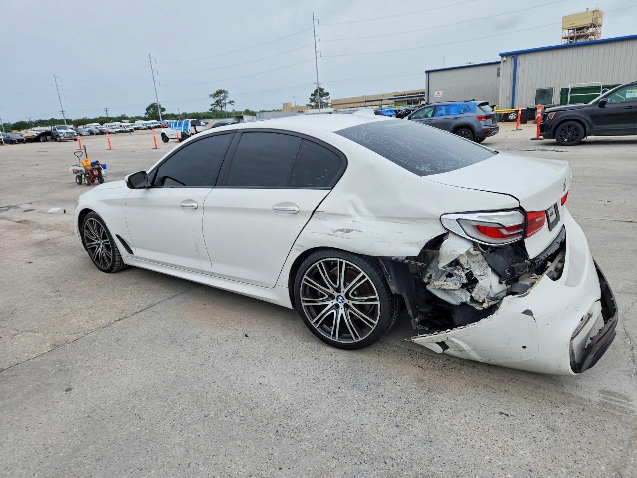 2017 Bmw 540 I White vin: WBAJE5C39HG478216
