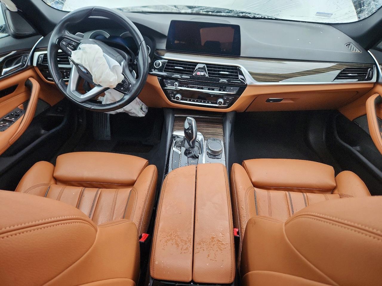 2018 Bmw 540 I White vin: WBAJE5C54JWA94702