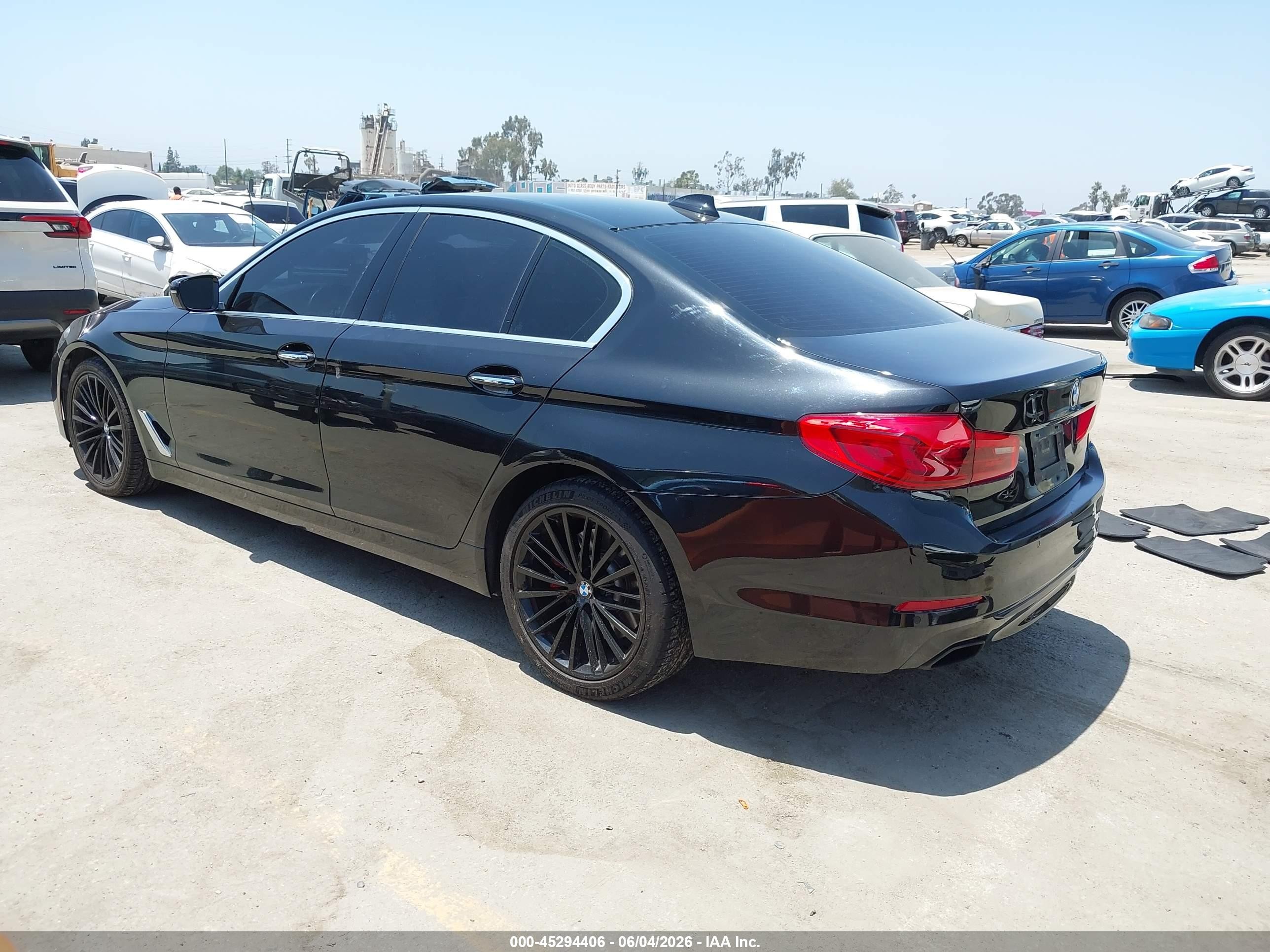 2018 Bmw 540i   Black vin: WBAJE5C57JWA97447