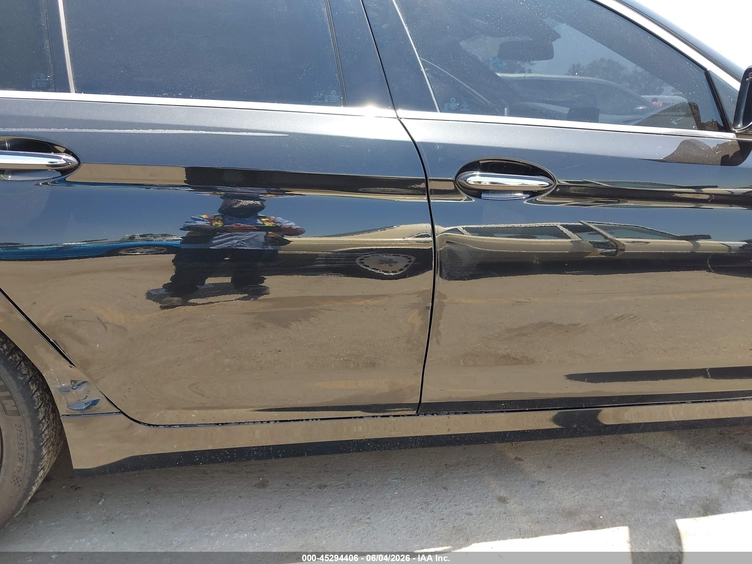 2018 Bmw 540i   Black vin: WBAJE5C57JWA97447