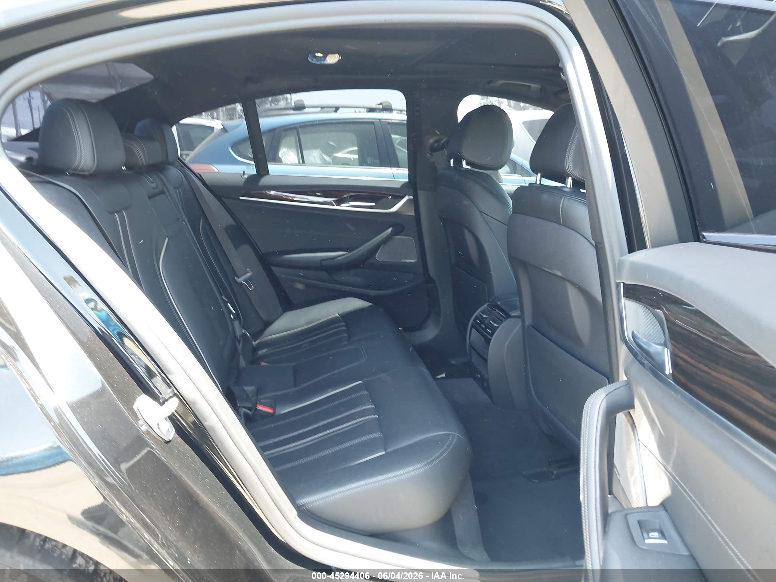 2018 Bmw 540i   Black vin: WBAJE5C57JWA97447