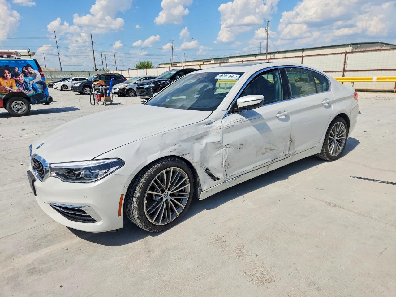 2019 Bmw 540 I Белый vin: WBAJE5C5XKWE66142