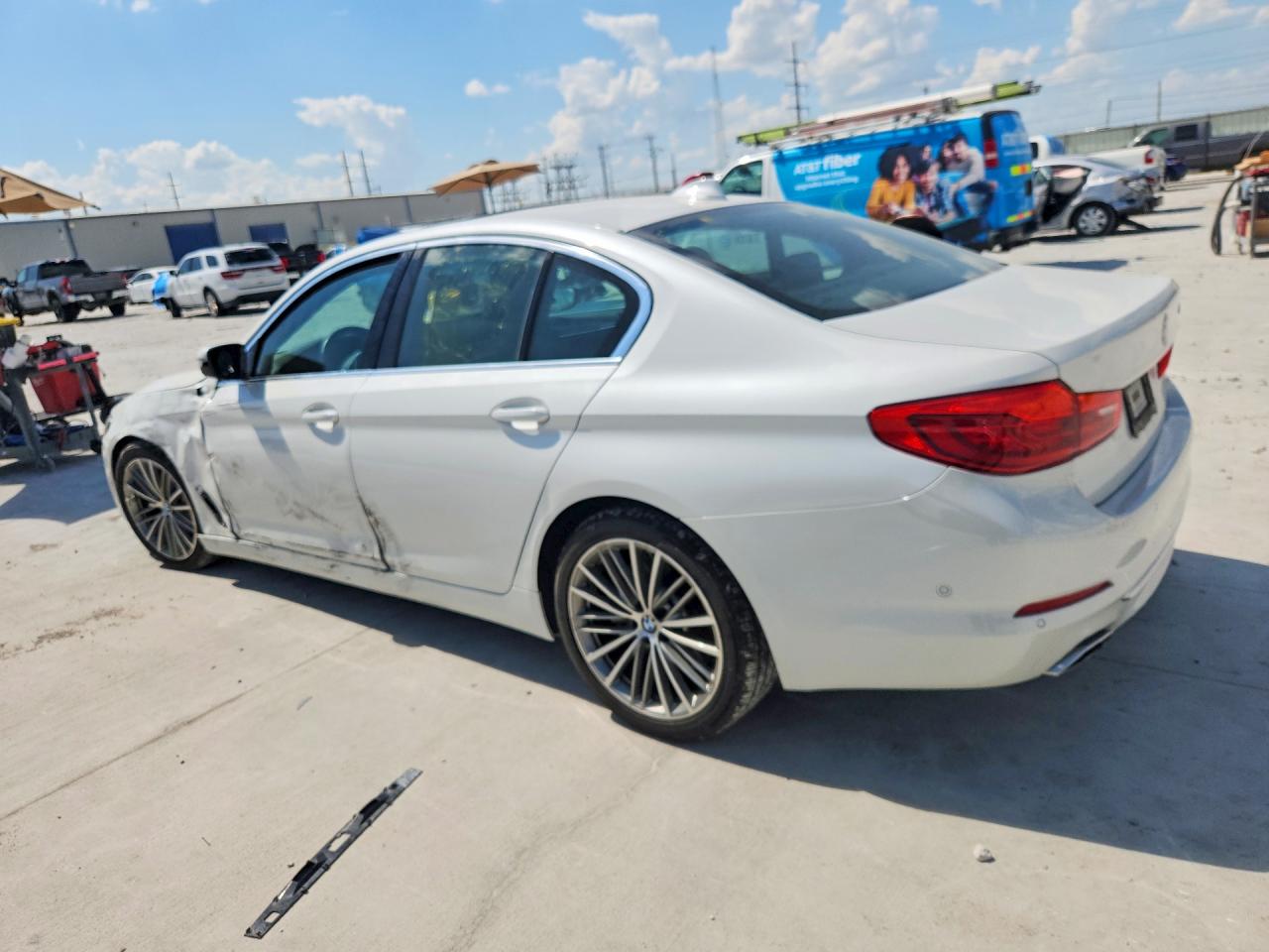 2019 Bmw 540 I Белый vin: WBAJE5C5XKWE66142