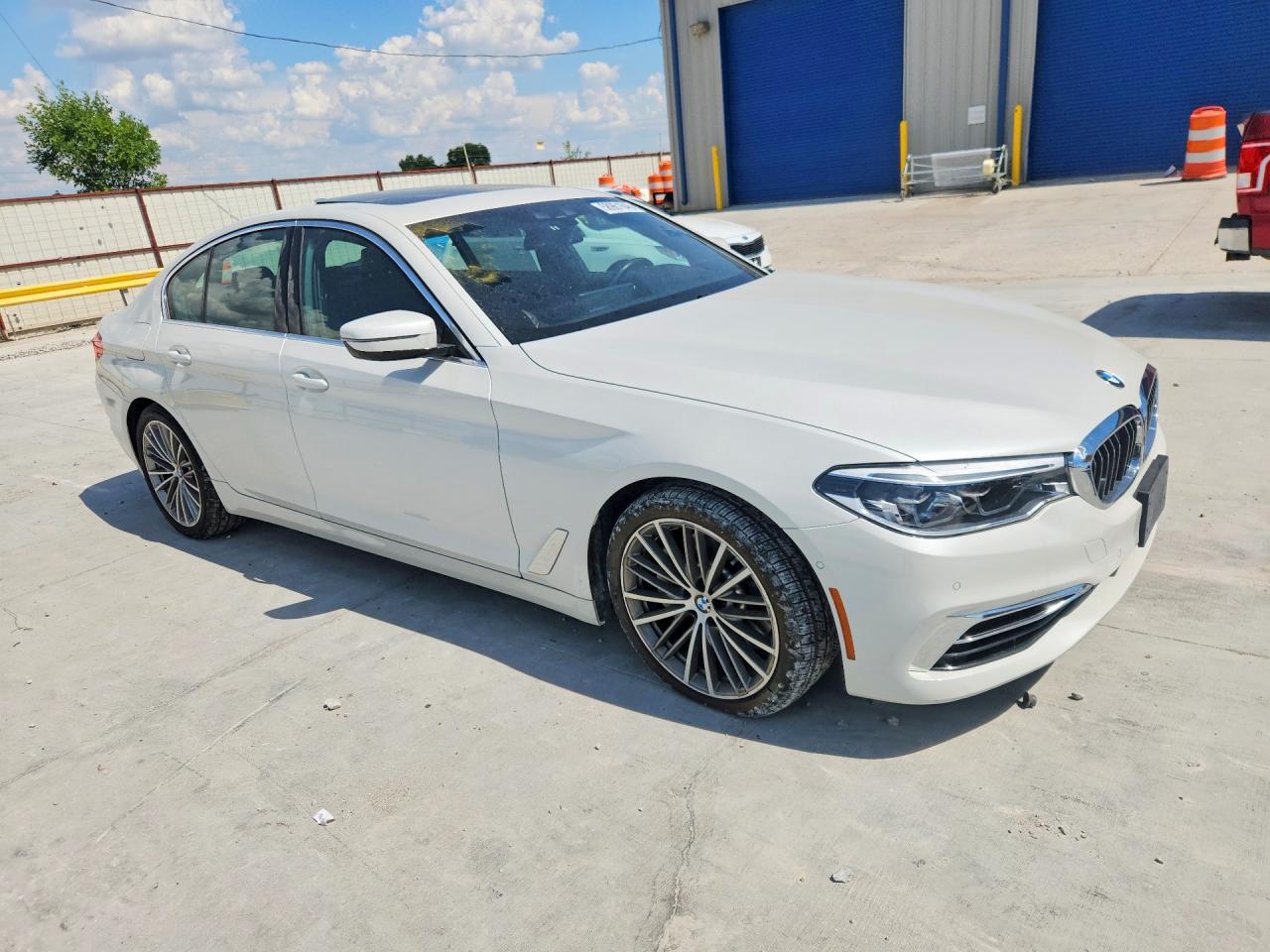 2019 Bmw 540 I Белый vin: WBAJE5C5XKWE66142