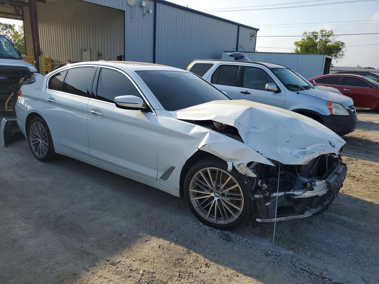 2017 Bmw 540 Xi White vin: WBAJE7C36HG889276