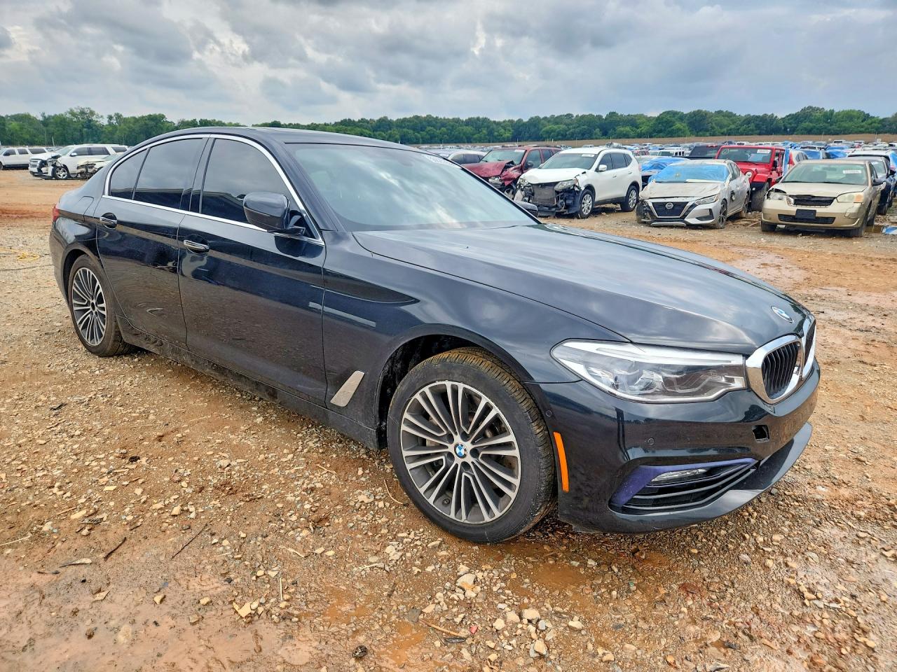2017 Bmw 540 Xi Черный vin: WBAJE7C38HG889988