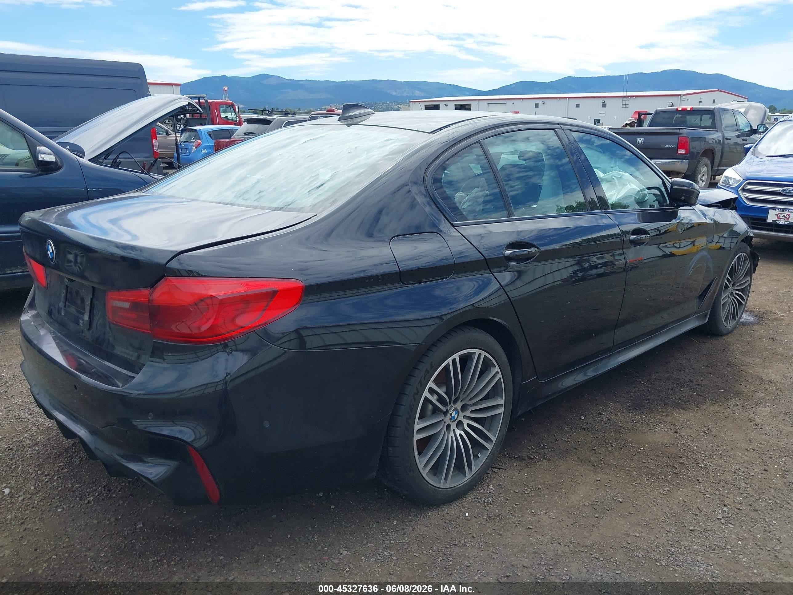 2019 Bmw 540i Xdrive Черный vin: WBAJE7C50KG893185