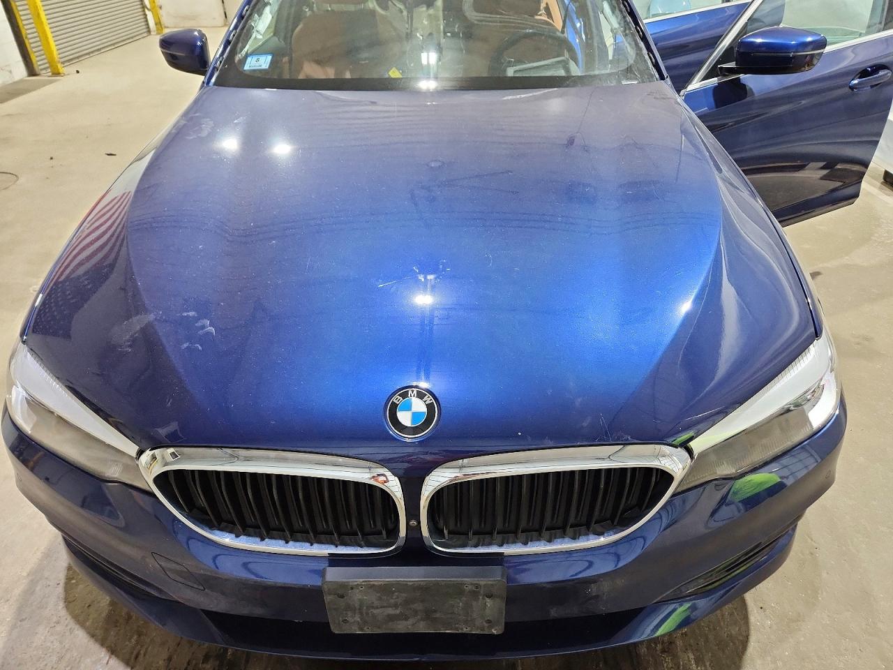 2019 Bmw 540 Xi Blue vin: WBAJE7C53KWD55587