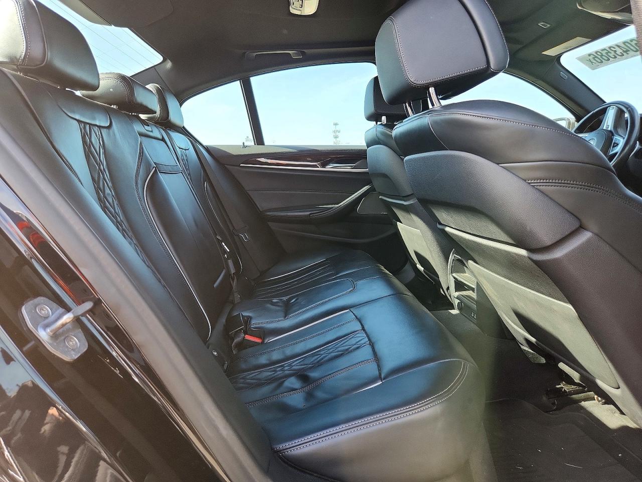 2020 Bmw M550xi Black vin: WBAJS7C05LBN96618