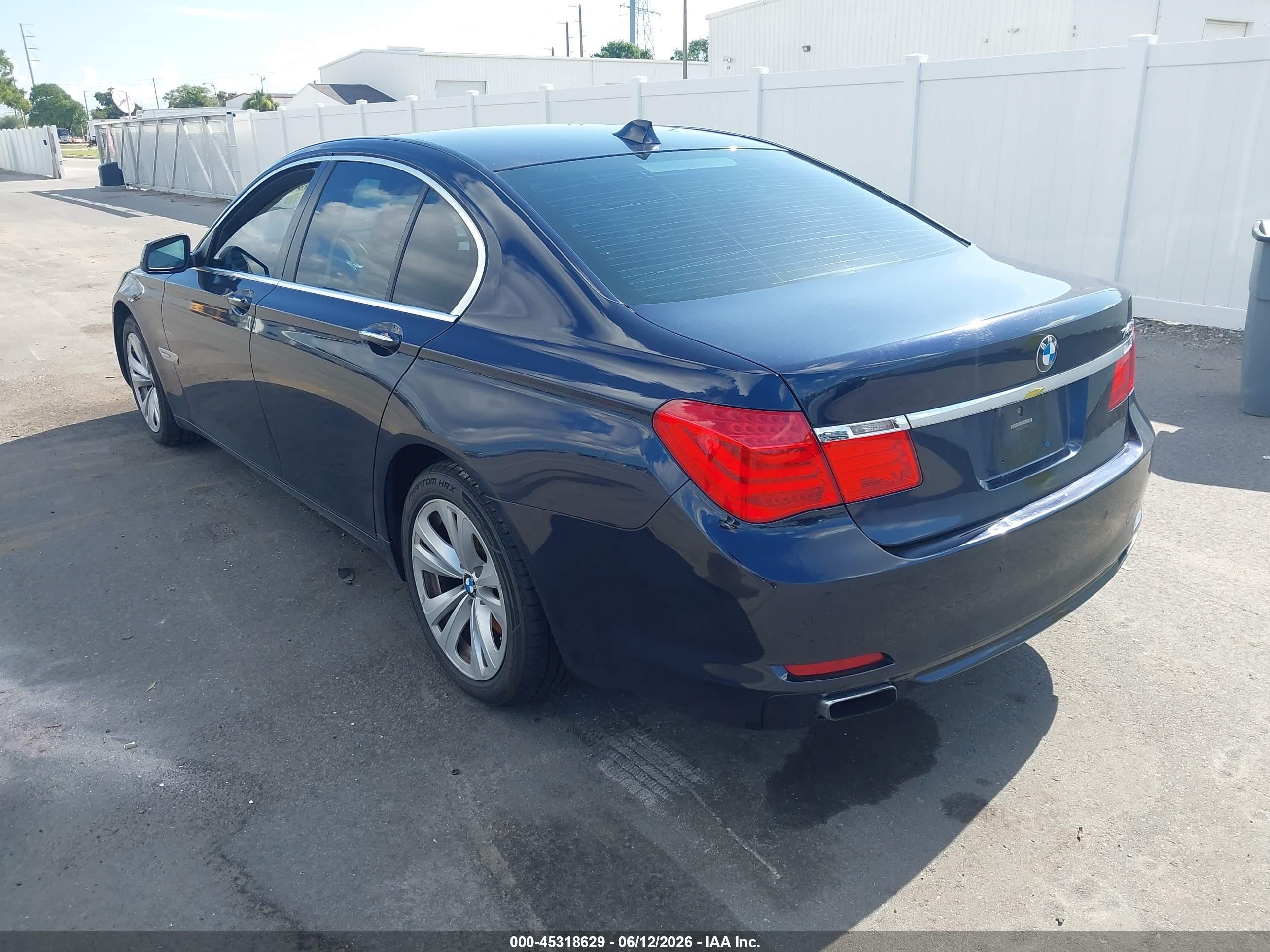 2011 Bmw 740i Blue vin: WBAKA4C51BC612680