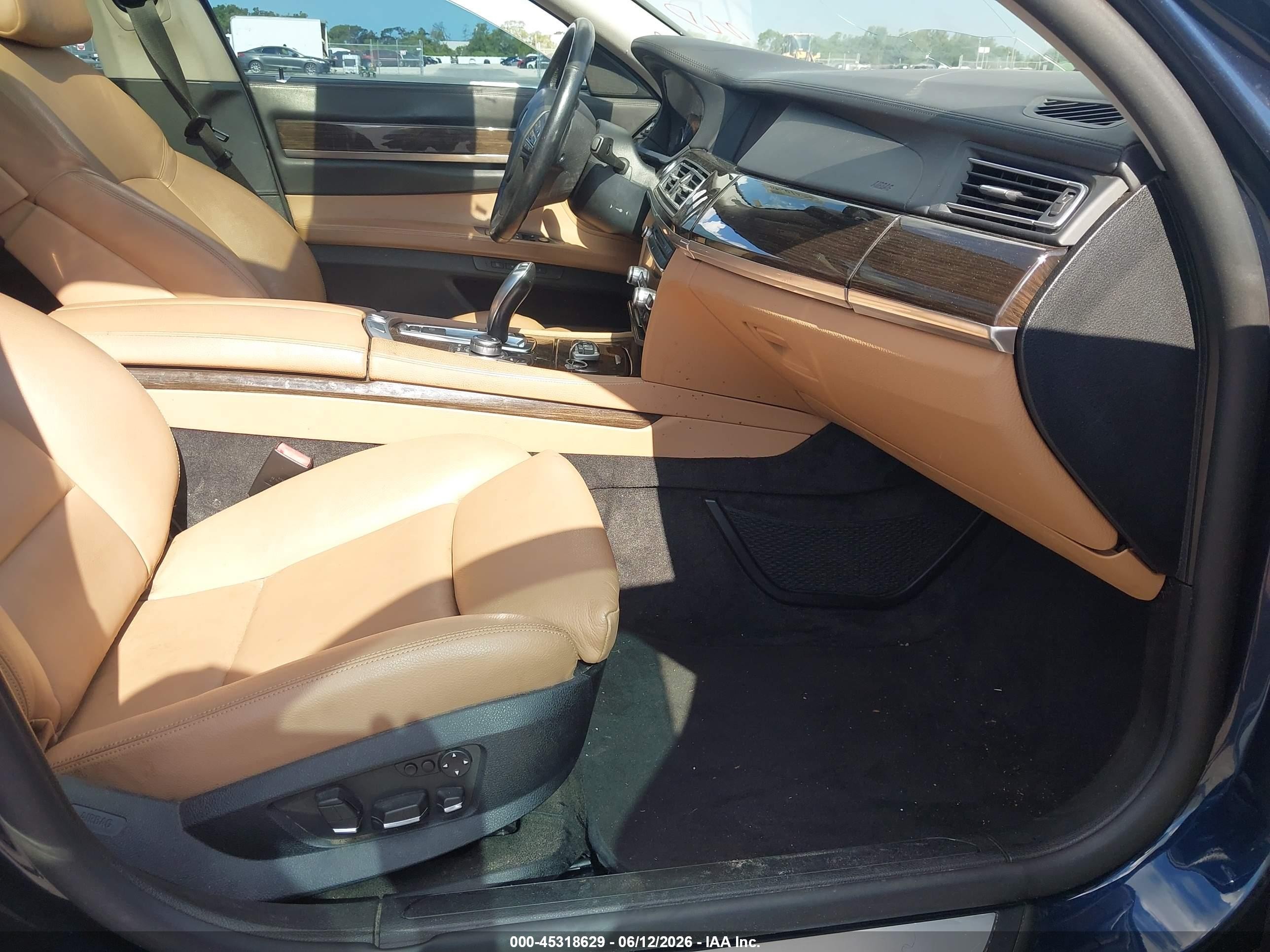 2011 Bmw 740i Blue vin: WBAKA4C51BC612680
